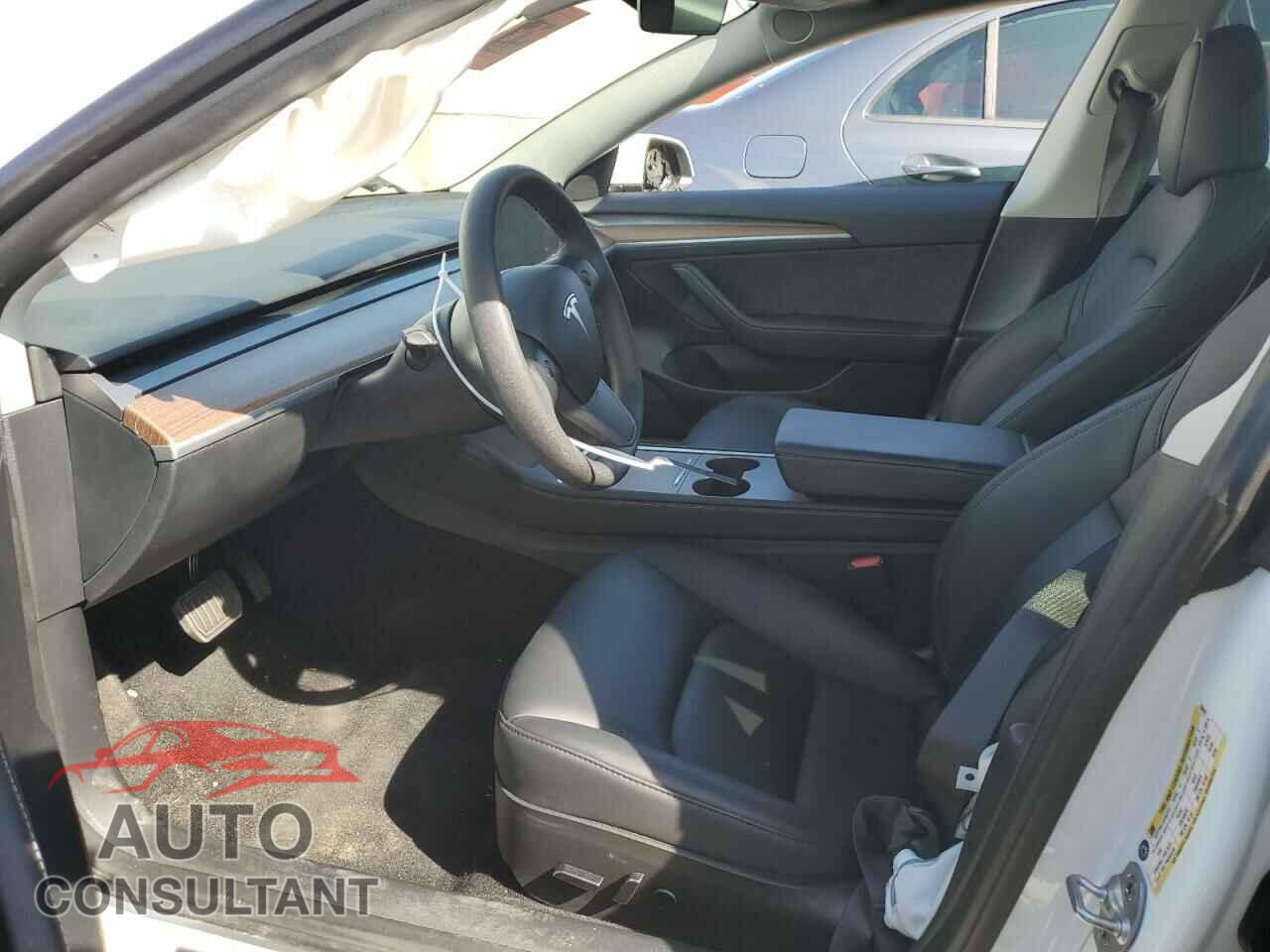 TESLA MODEL 3 2023 - 5YJ3E1EA3PF686472