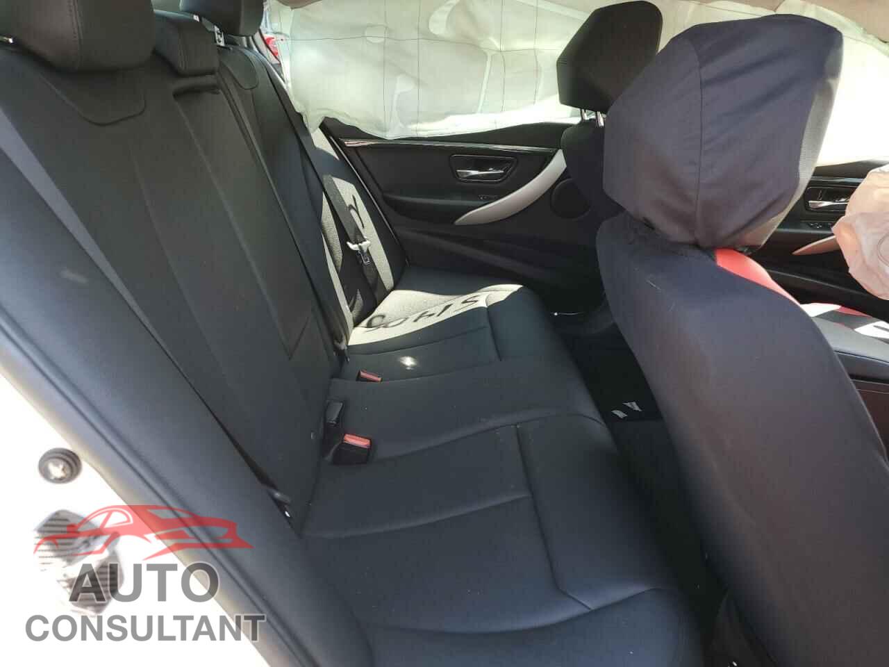 BMW 3 SERIES 2016 - WBA8E5G54GNU19417