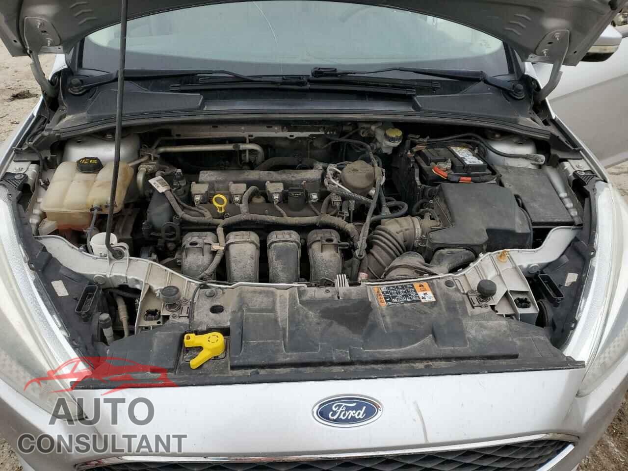 FORD FOCUS 2015 - 1FADP3F29FL370335