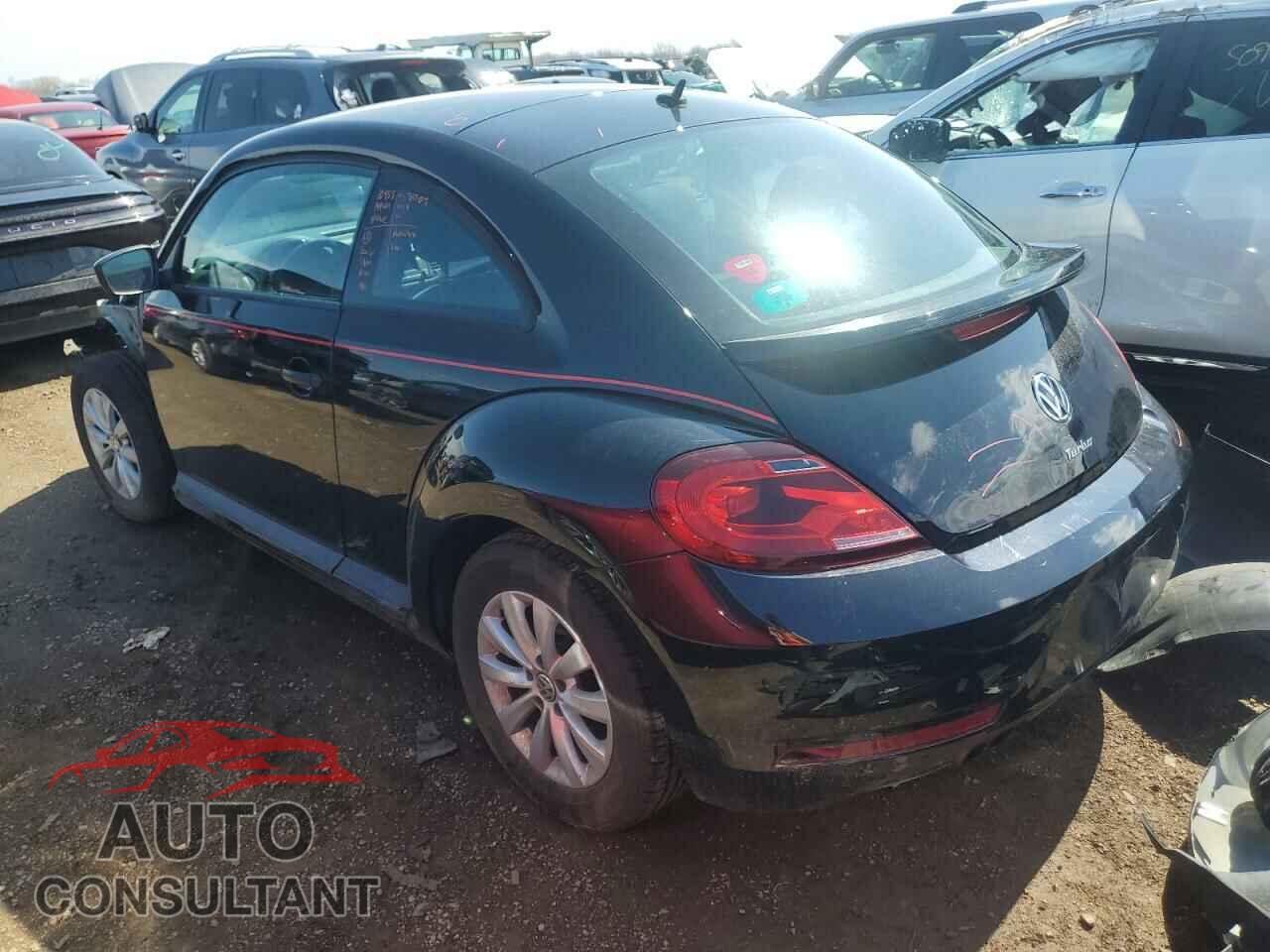 VOLKSWAGEN BEETLE 2017 - 3VWF17AT3HM617441
