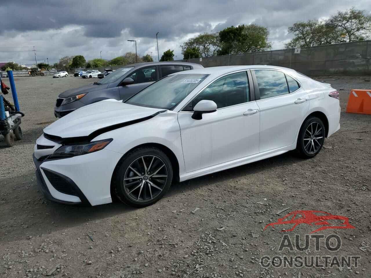 TOYOTA CAMRY 2021 - 4T1G11AK6MU539914