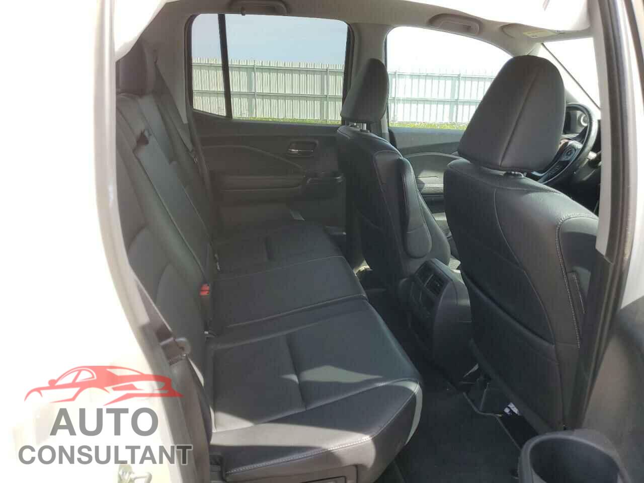 HONDA RIDGELINE 2017 - 5FPYK3F60HB013295