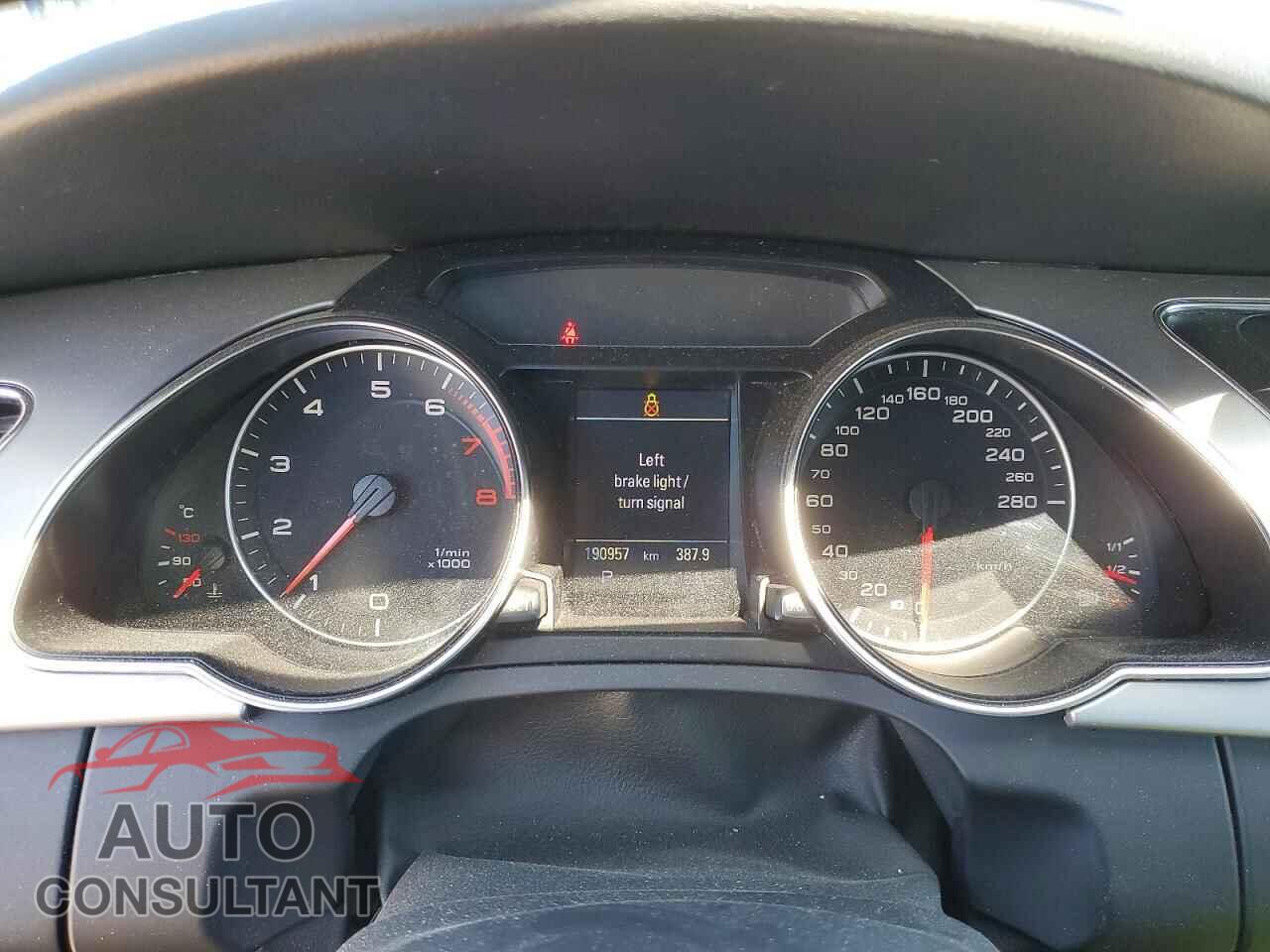 AUDI A5 2011 - WAUWFBFR0BA022200