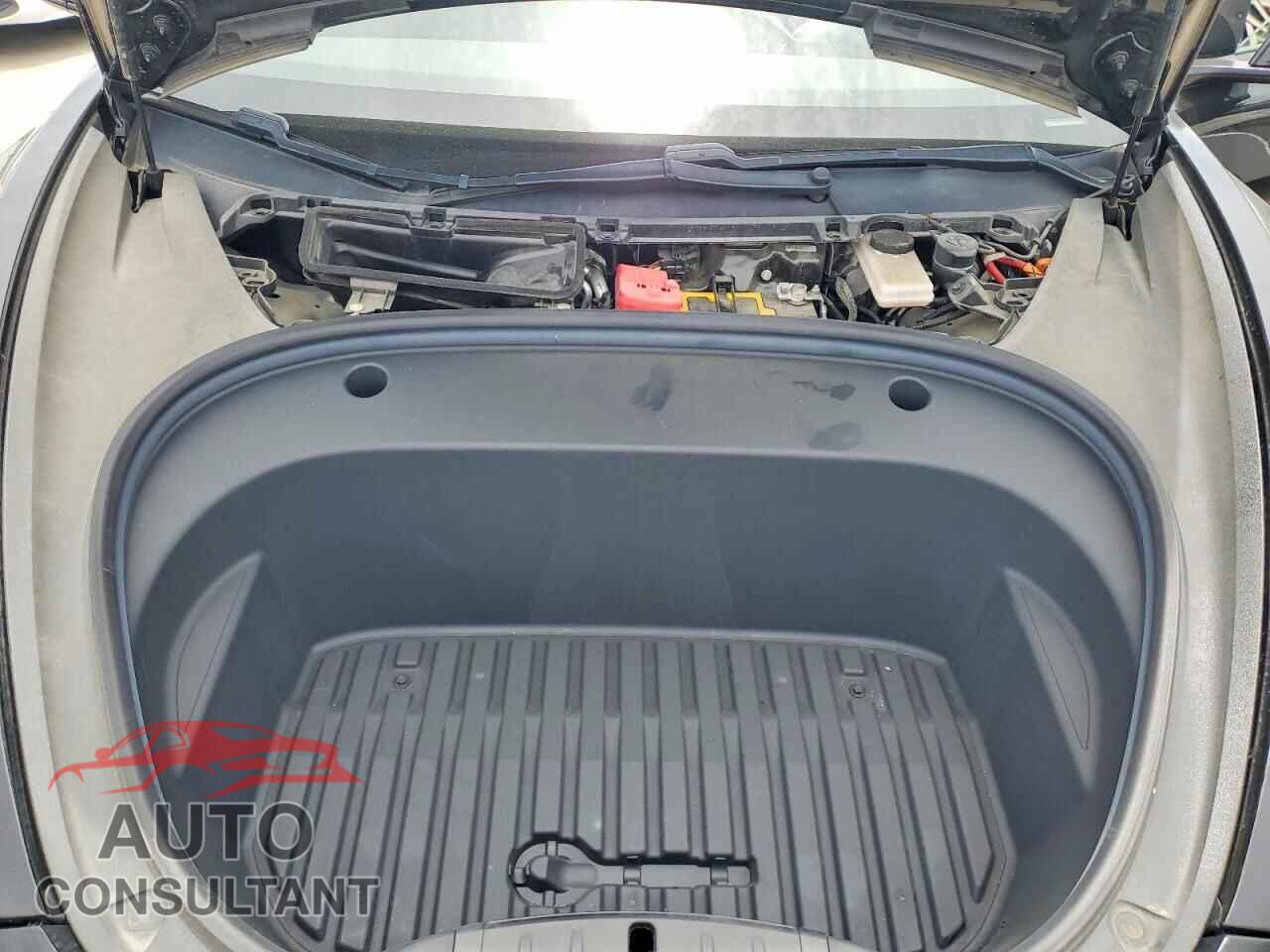 TESLA MODEL 3 2021 - 5YJ3E1EA6MF064413