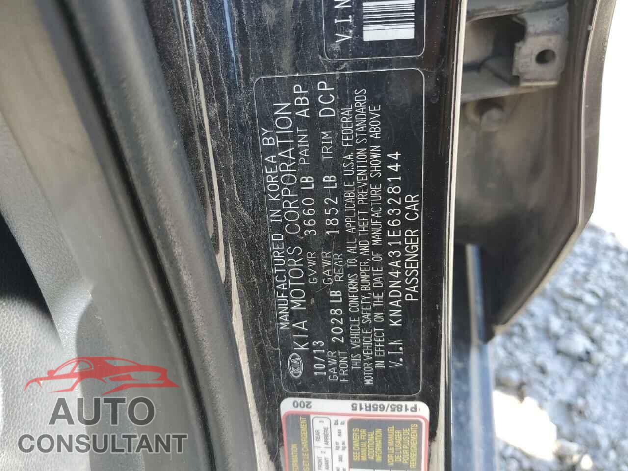 KIA RIO 2014 - KNADN4A31E6328144