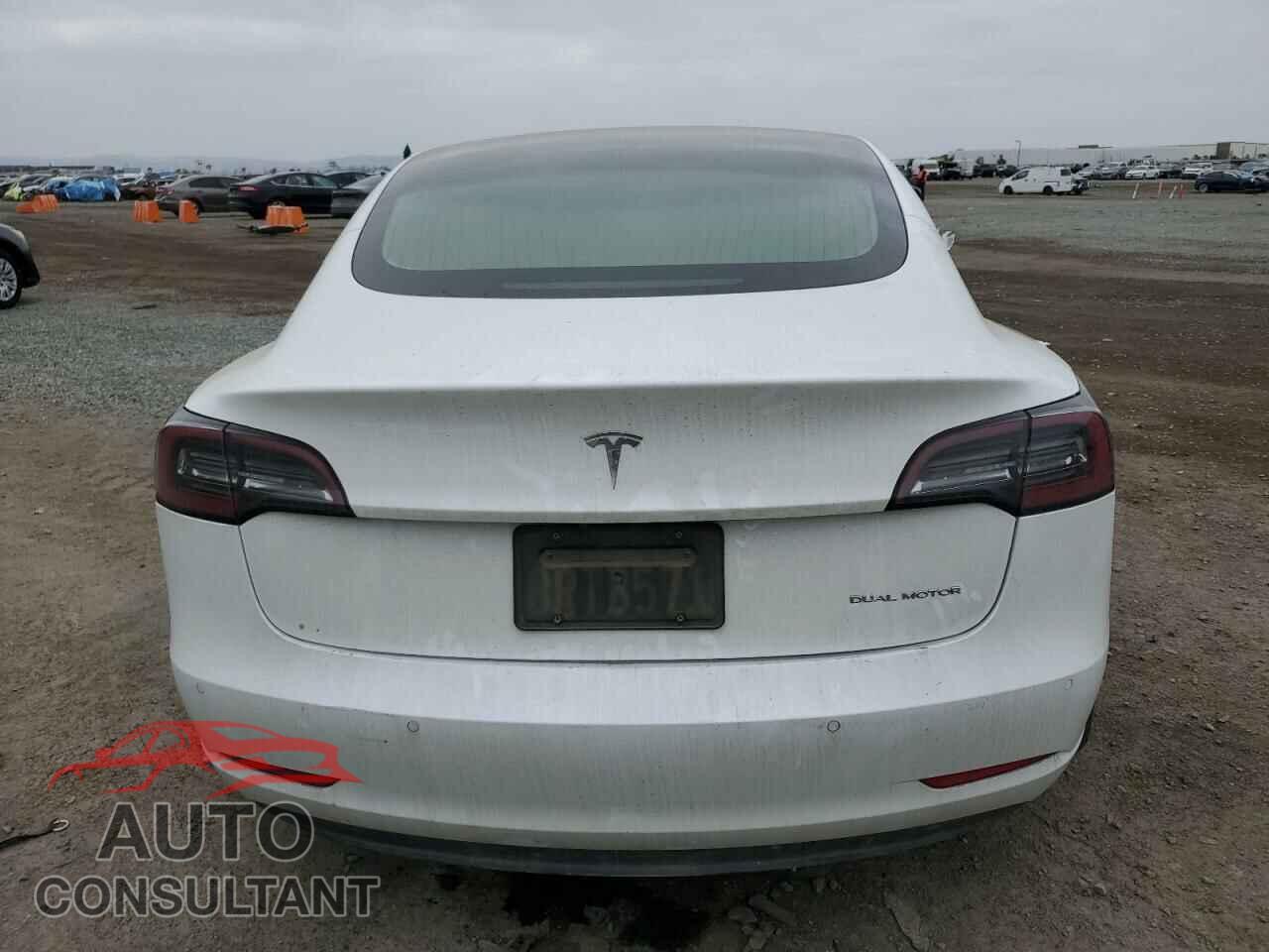 TESLA MODEL 3 2020 - 5YJ3E1EB5LF735710
