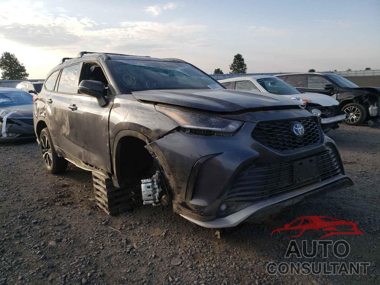 TOYOTA HIGHLANDER 2021 - 5TDLZRBH6MS113576