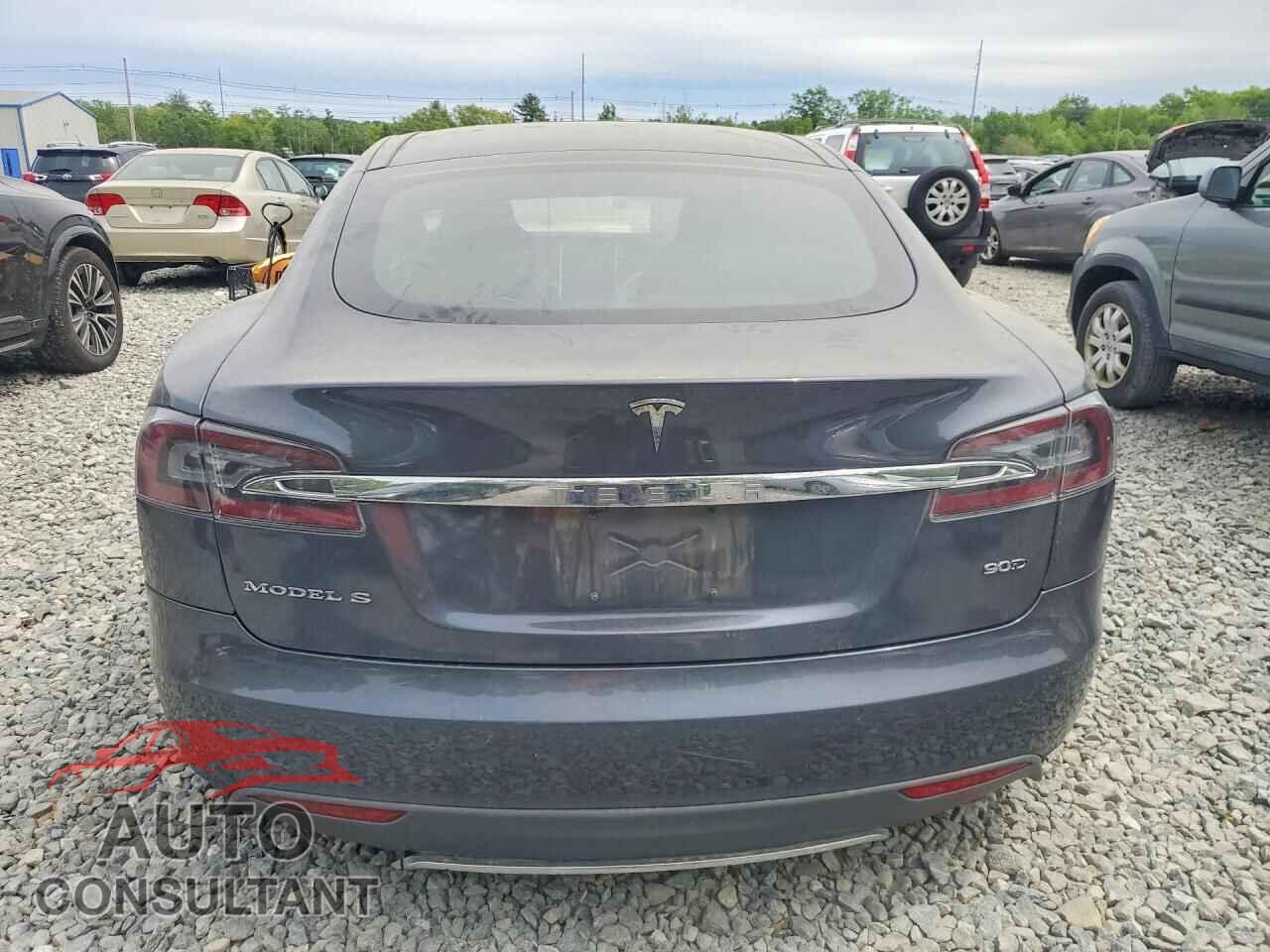 TESLA MODEL S 2015 - 5YJSA1E27FF116845