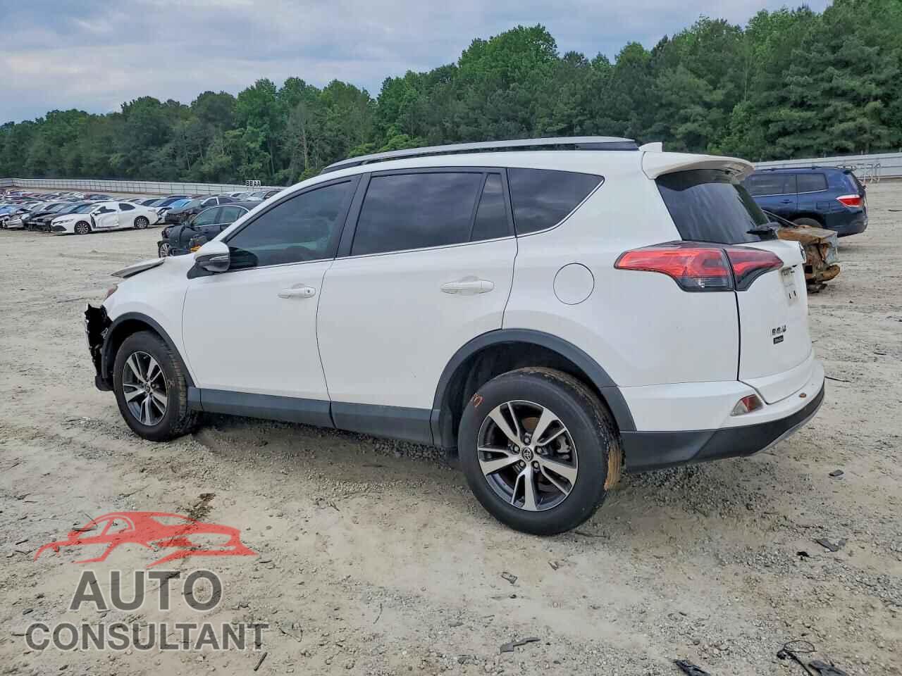 TOYOTA RAV4 2018 - 2T3RFREV5JW840352