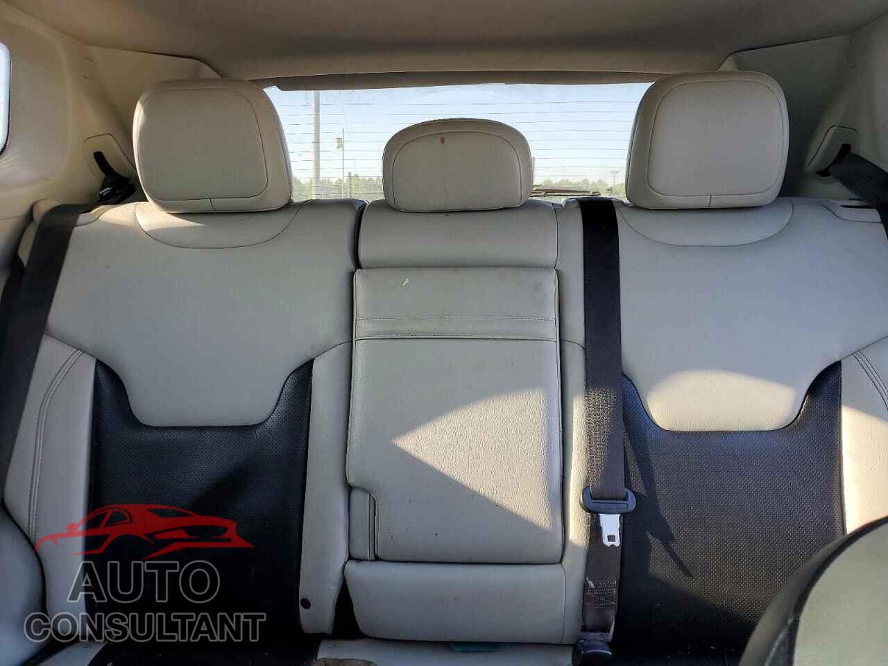 JEEP COMPASS 2018 - 3C4NJDCB8JT307766