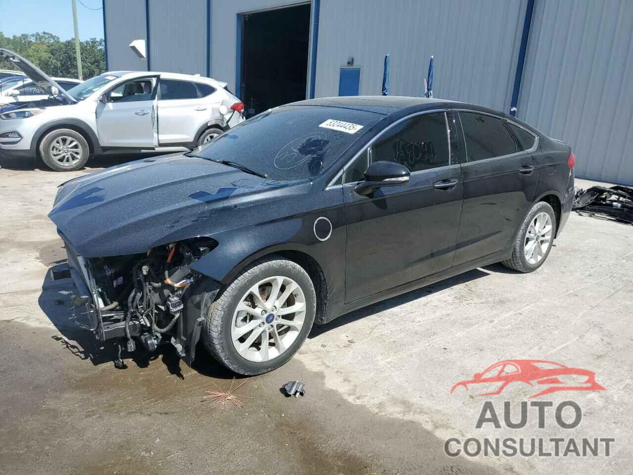 FORD FUSION 2019 - 3FA6P0SU1KR161777