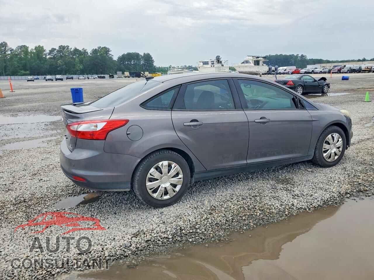 FORD FOCUS 2013 - 1FADP3F23DL330118