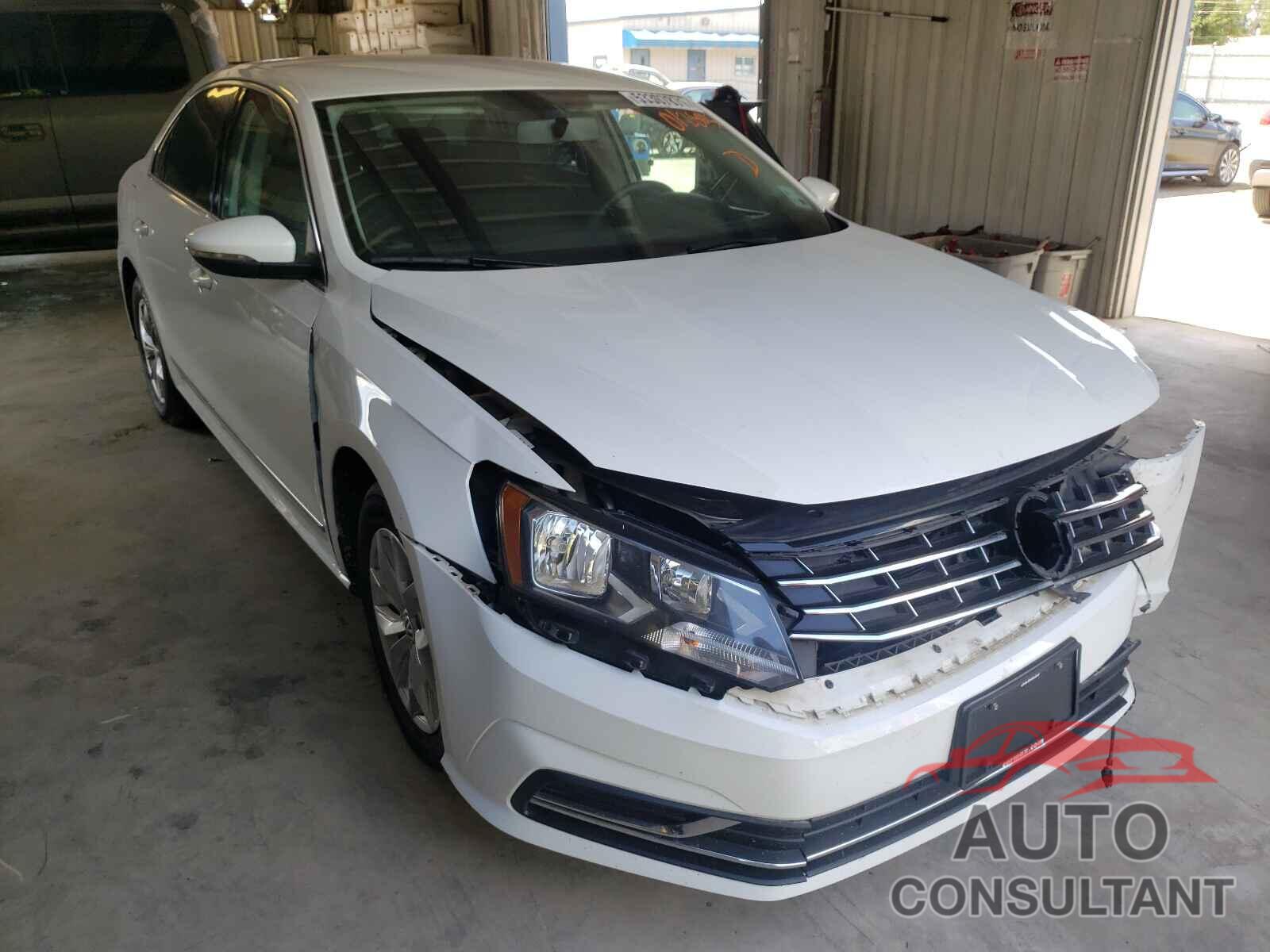 VOLKSWAGEN PASSAT 2016 - 1VWAT7A38GC012805