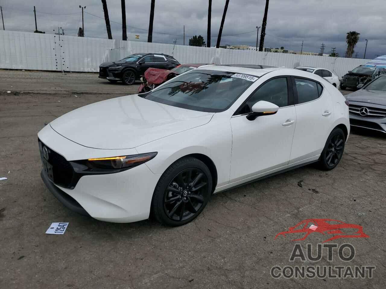 MAZDA 3 2022 - JM1BPAML0N1518612