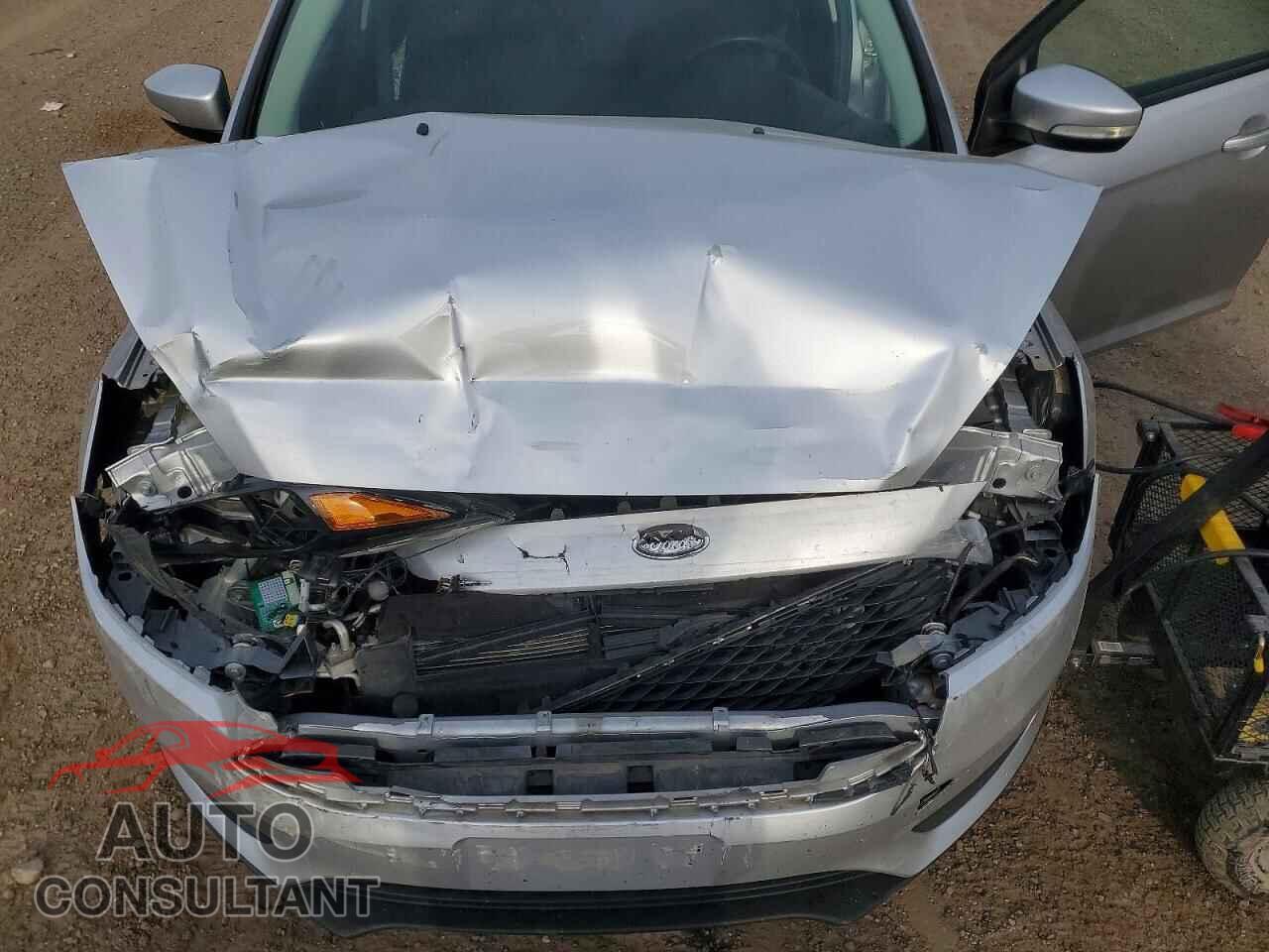 FORD FOCUS 2017 - 1FADP3H2XHL244016