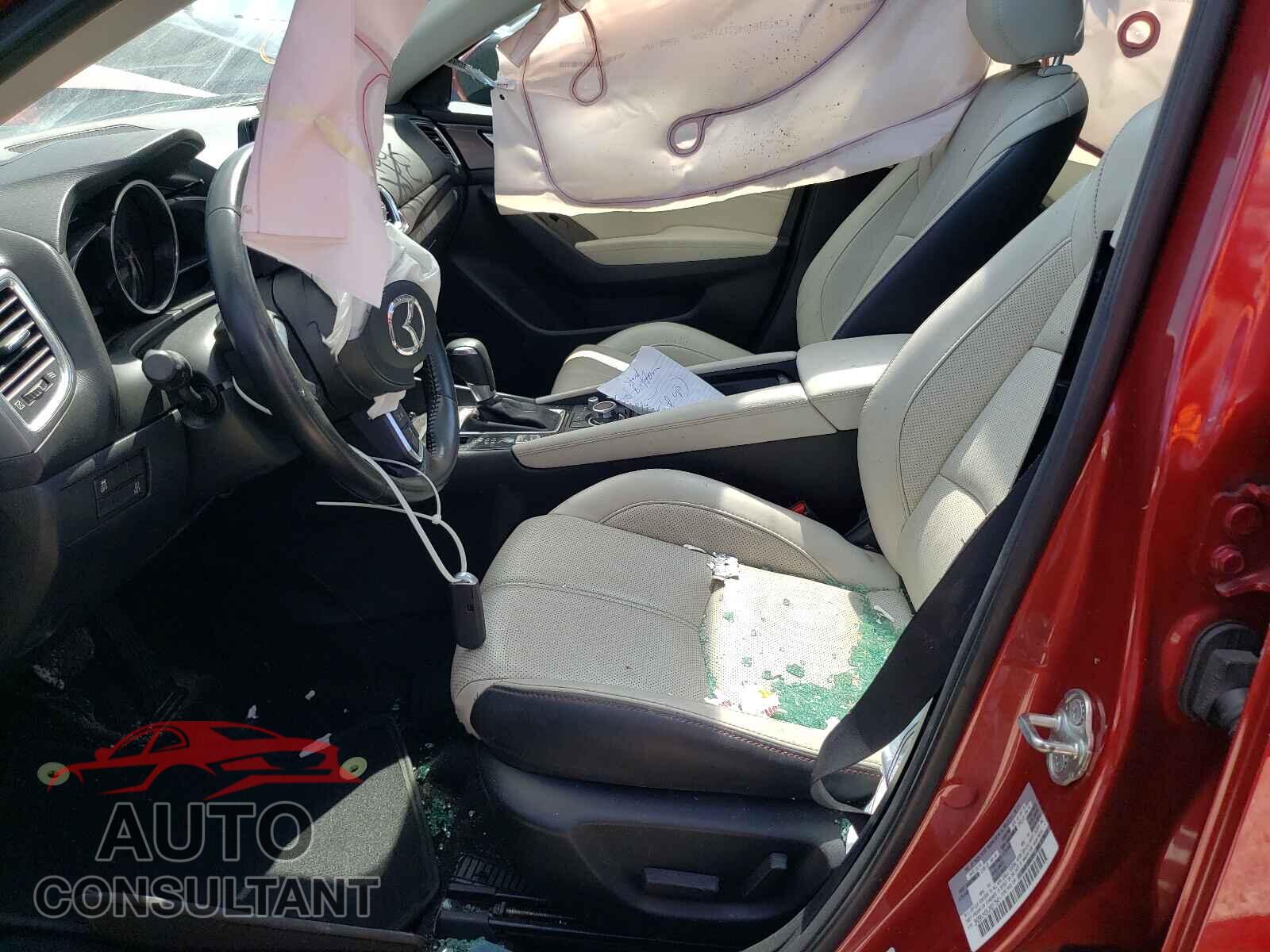 MAZDA 3 2018 - 3MZBN1M3XJM217541
