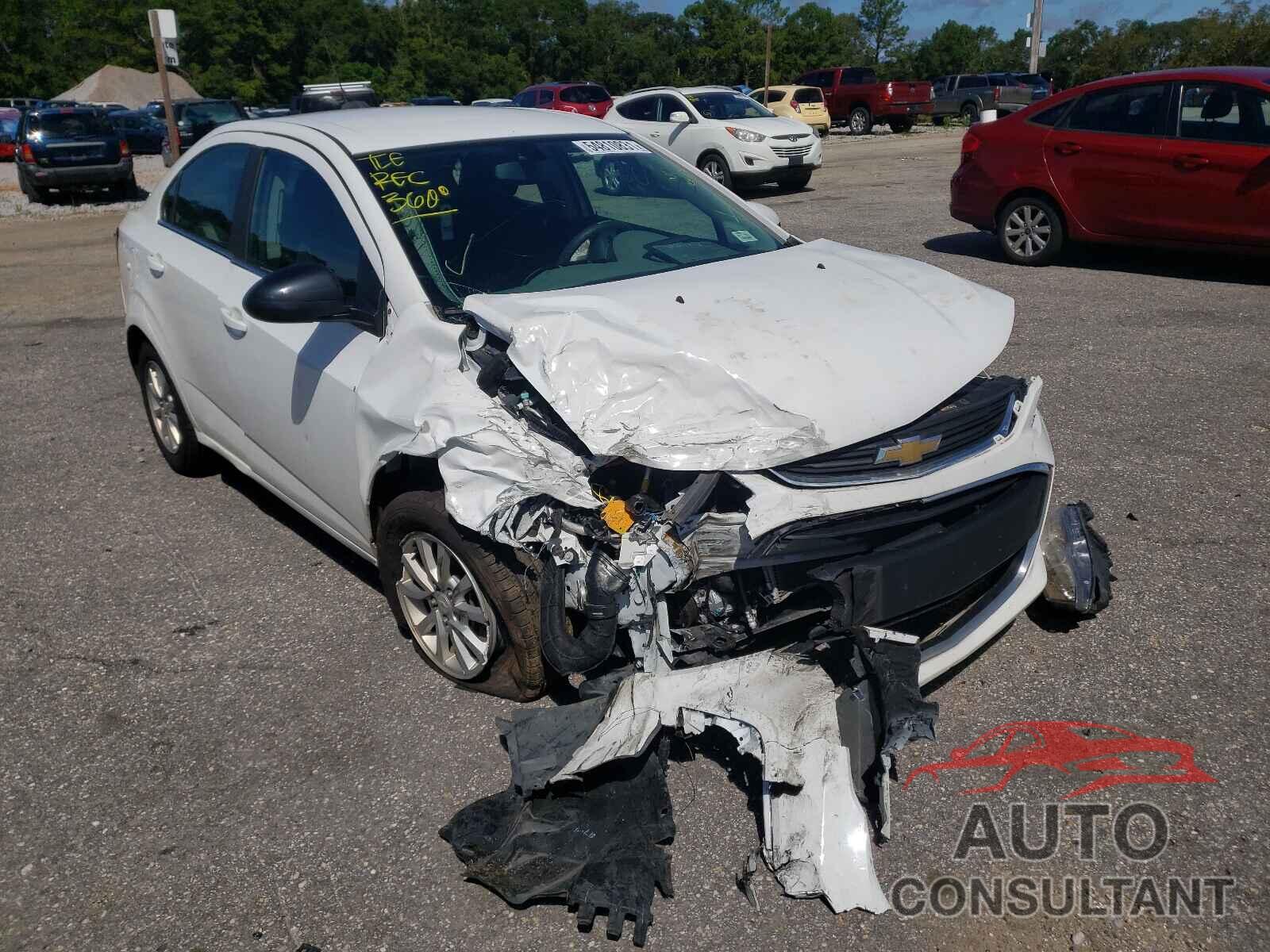 CHEVROLET SONIC 2017 - 1G1JD5SG8H4116706