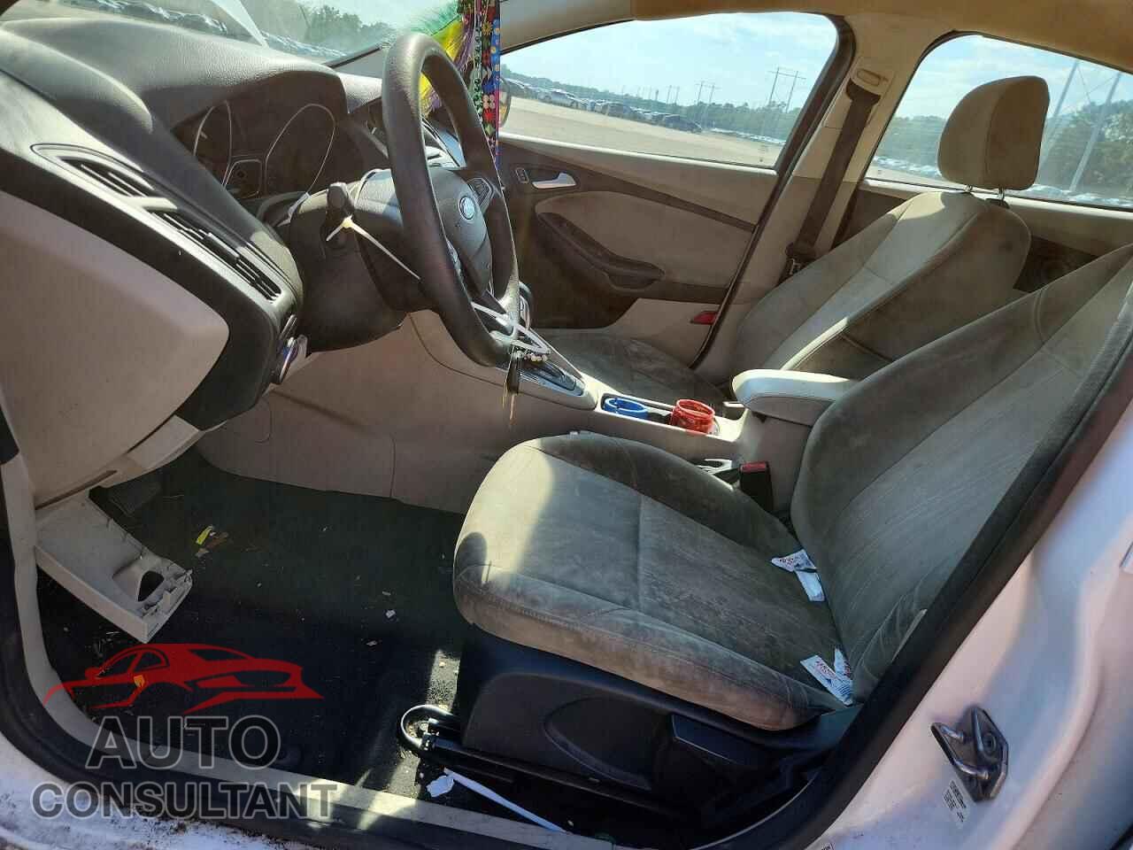 FORD FOCUS 2017 - 1FADP3F28HL234541