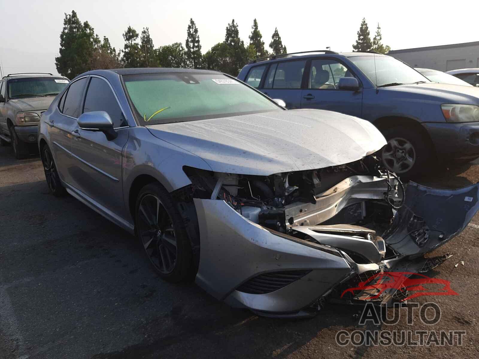 TOYOTA CAMRY 2018 - 4T1BZ1HK2JU021335