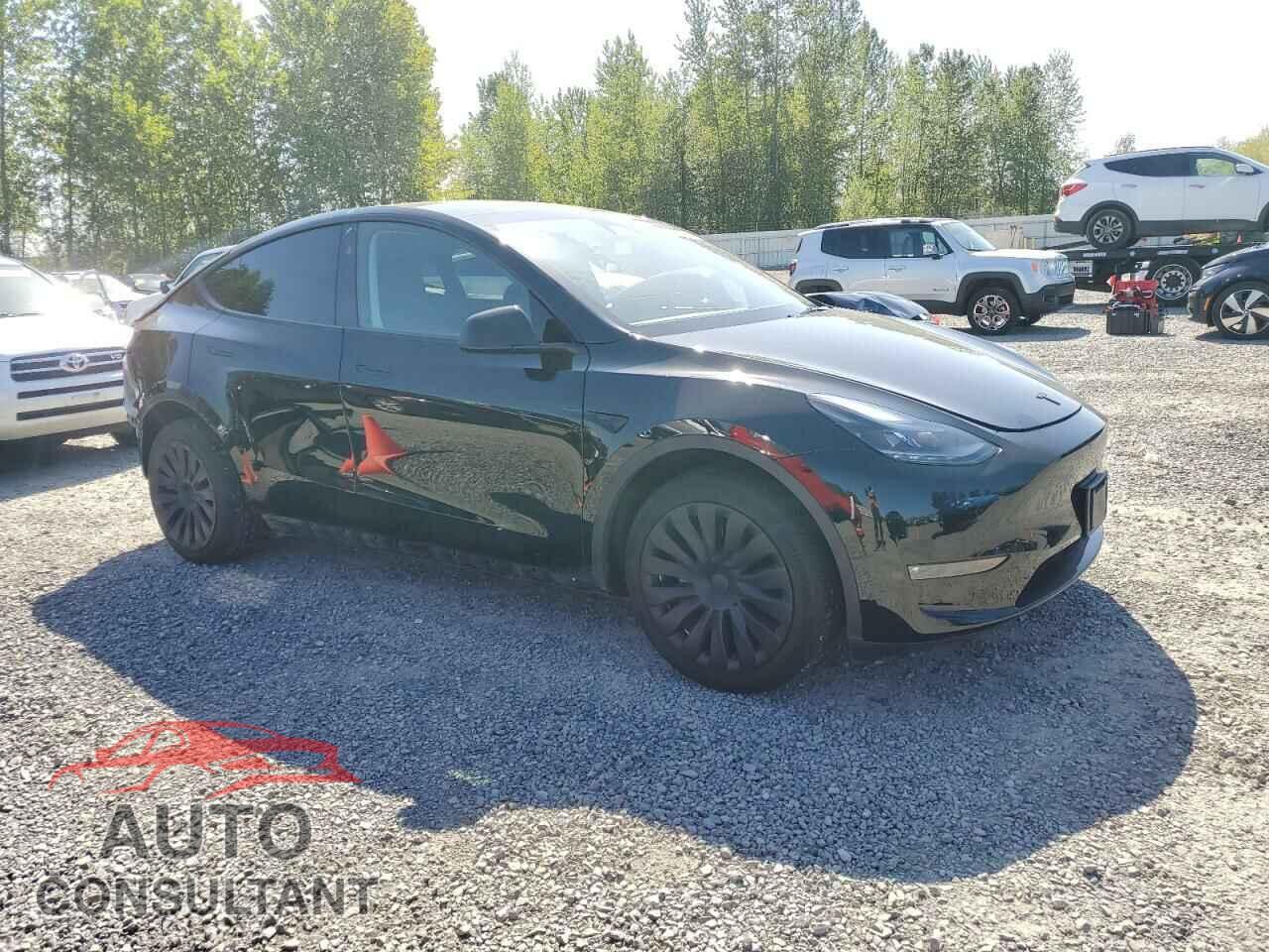 TESLA MODEL Y 2024 - 7SAYGDEE5RF081234