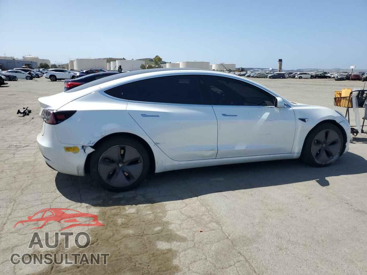 TESLA MODEL 3 2020 - 5YJ3E1EA2LF613765