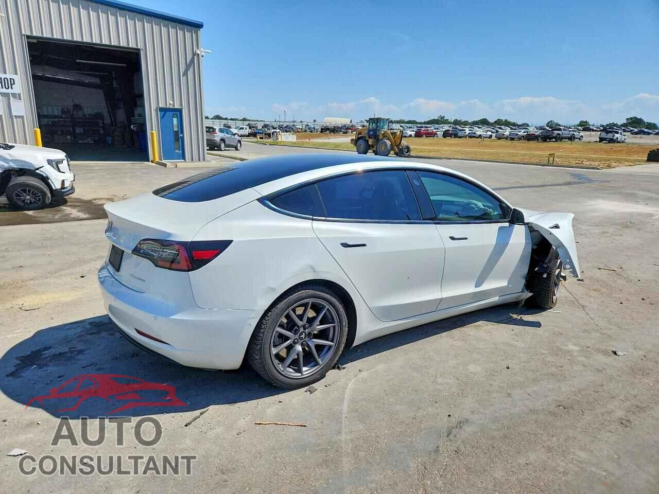 TESLA MODEL 3 2021 - 5YJ3E1EB0MF995966