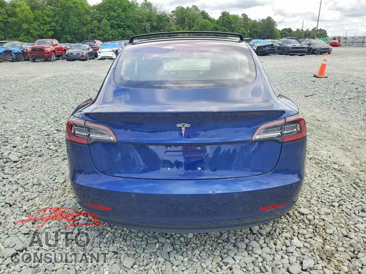 TESLA MODEL 3 2018 - 5YJ3E1EA9JF042823