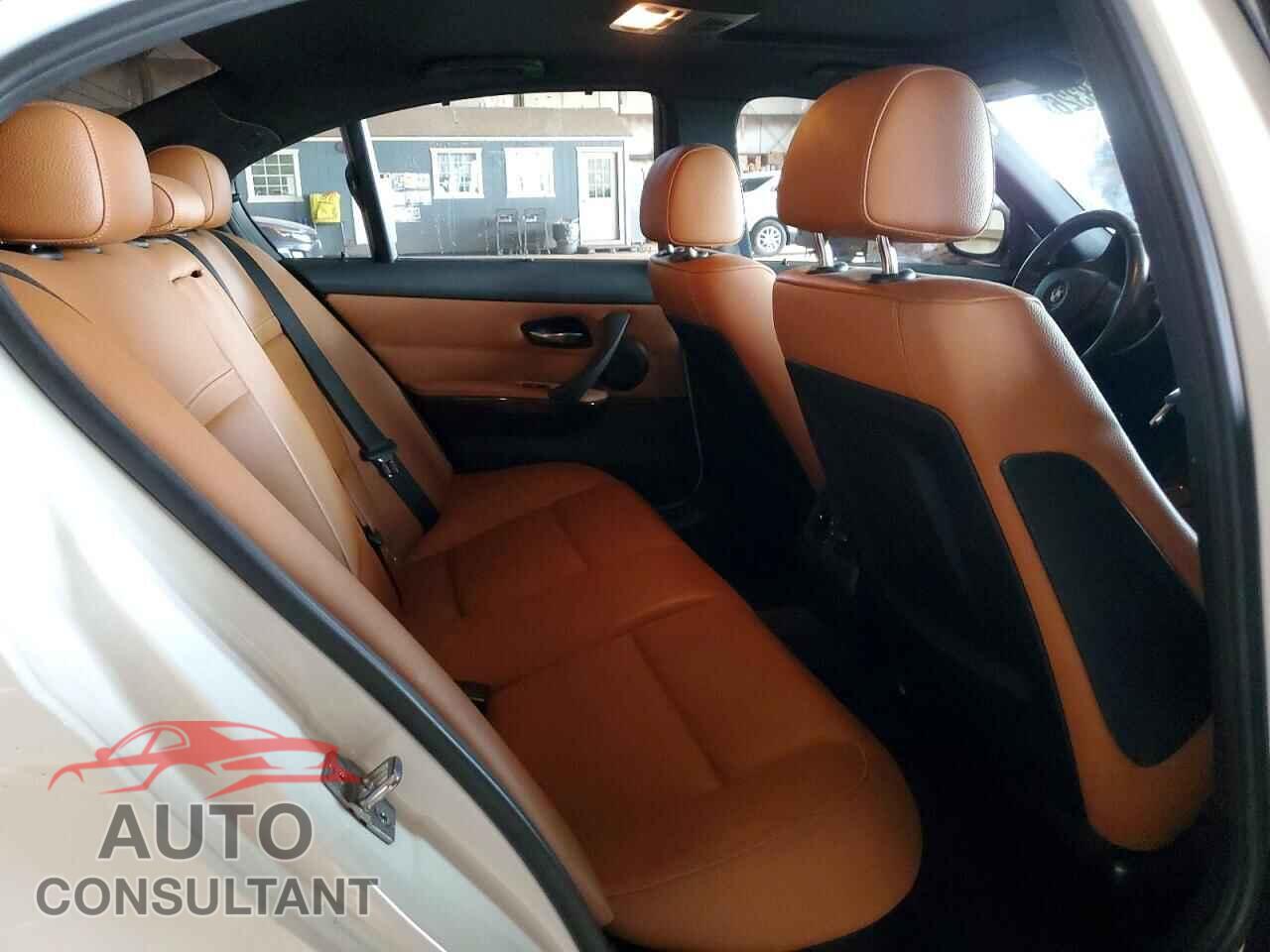 BMW 3 SERIES 2011 - WBAPH5G56BNM80991