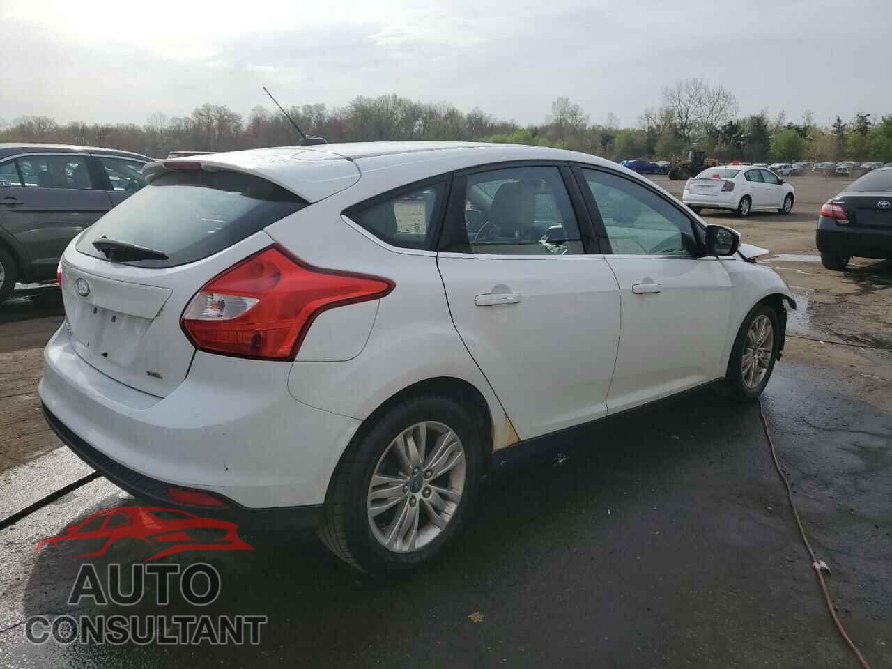 FORD FOCUS 2012 - 1FAHP3M27CL200877