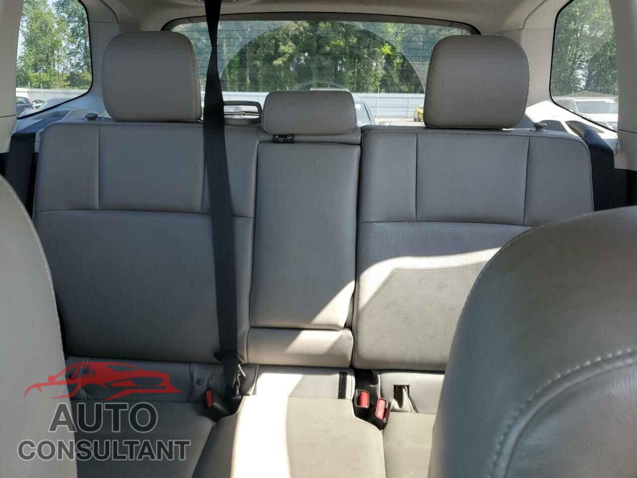 SUBARU FORESTER 2014 - JF2SJAMC5EH498965