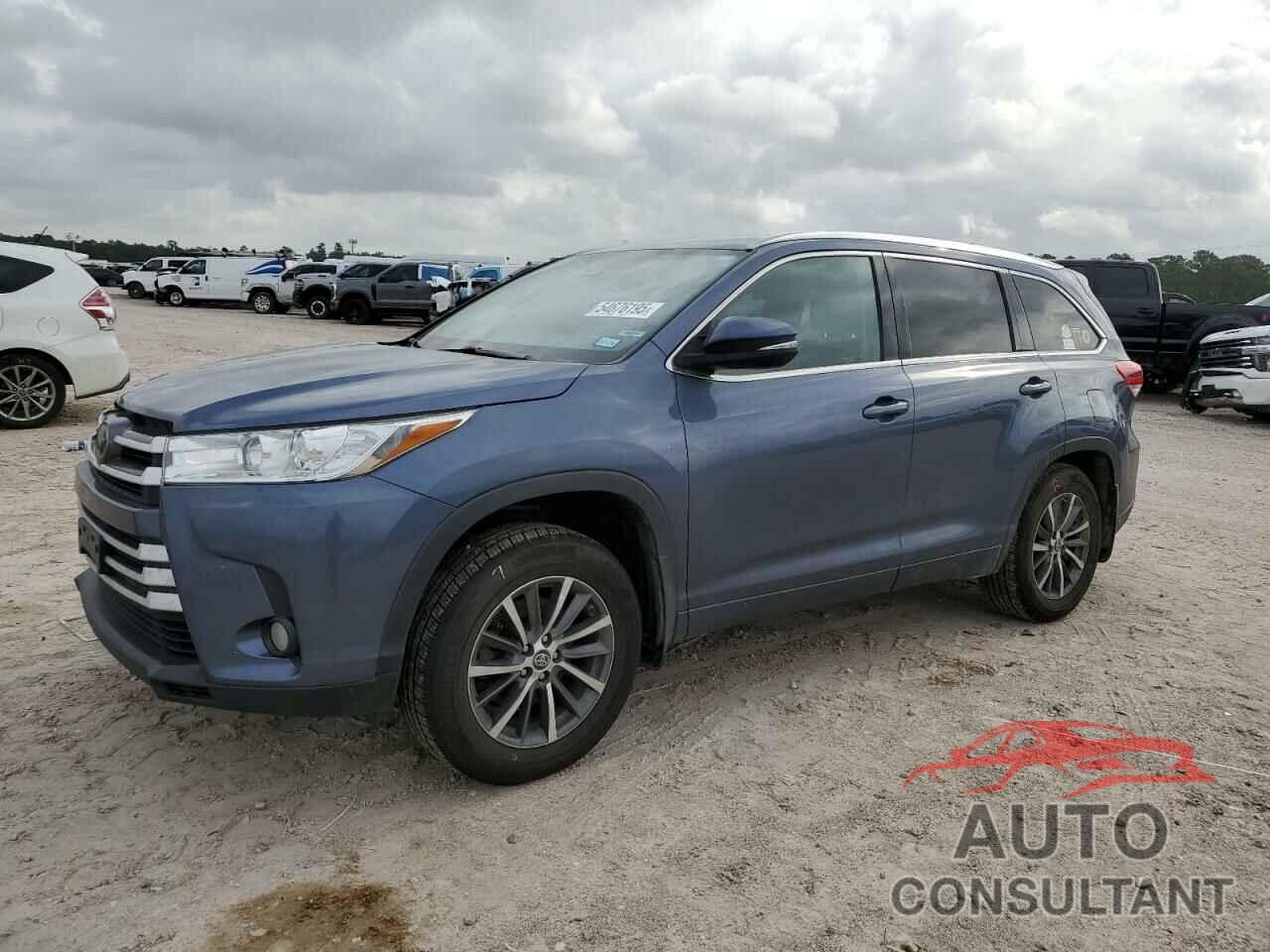 TOYOTA HIGHLANDER 2018 - 5TDJZRFH7JS835362