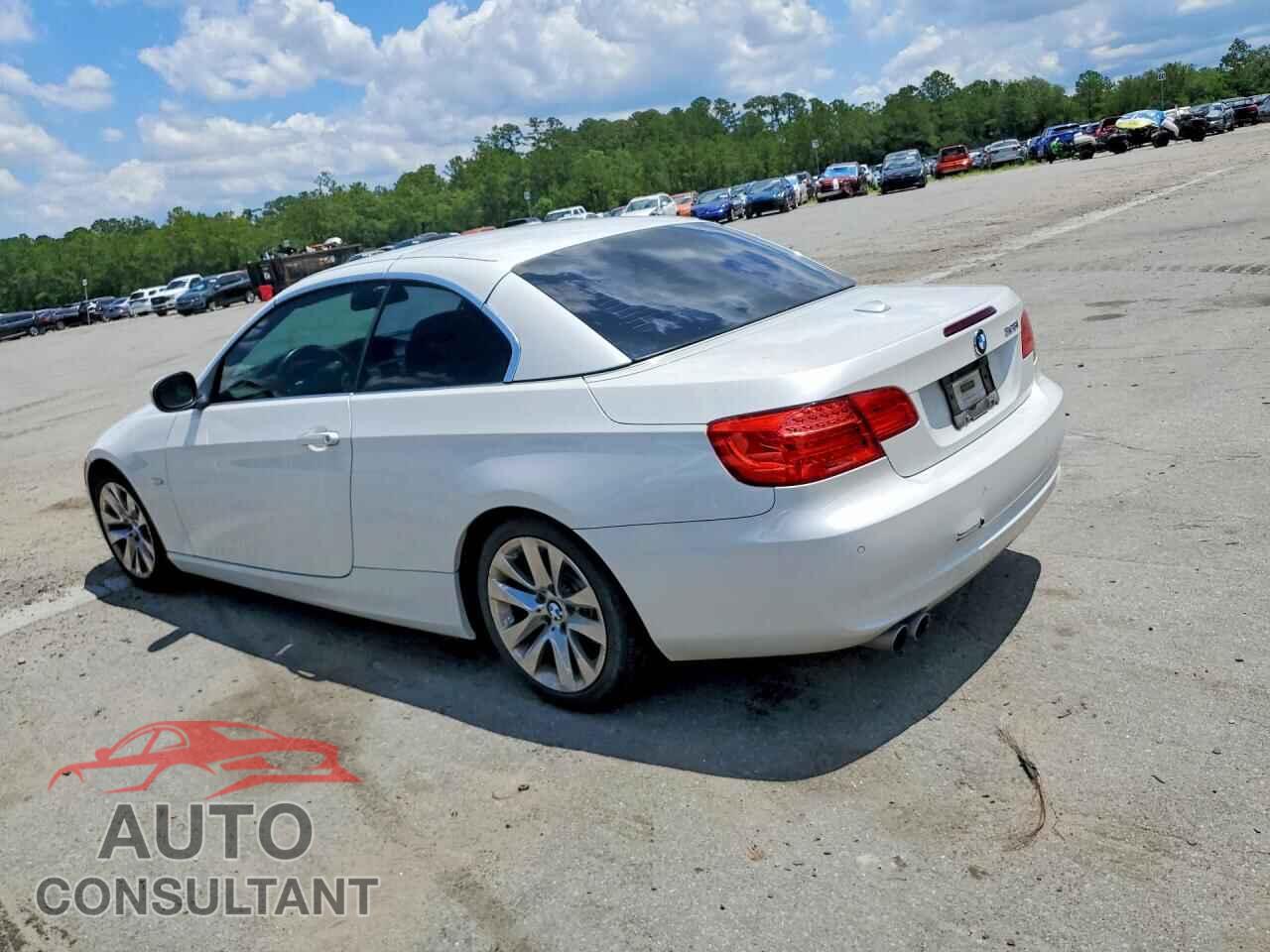 BMW 3 SERIES 2013 - WBADW3C50DJ525792