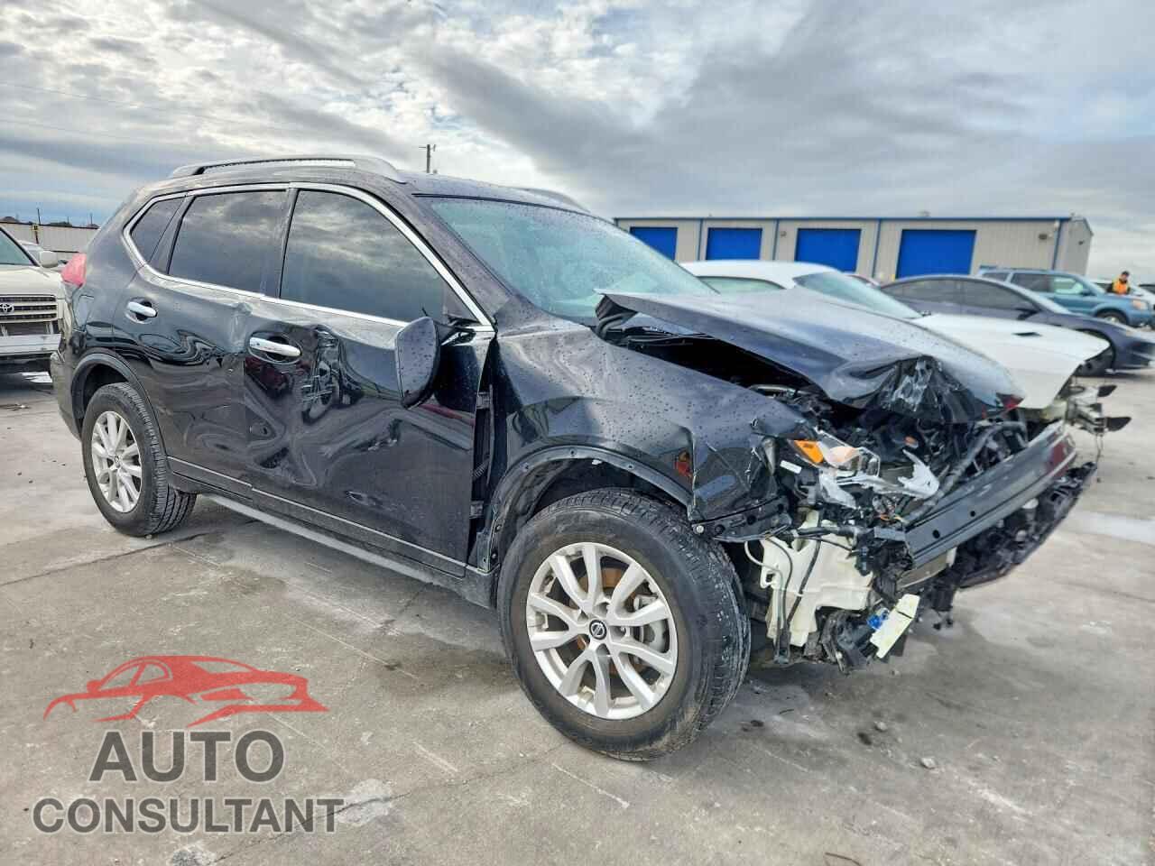 NISSAN ROGUE 2018 - KNMAT2MTXJP516631