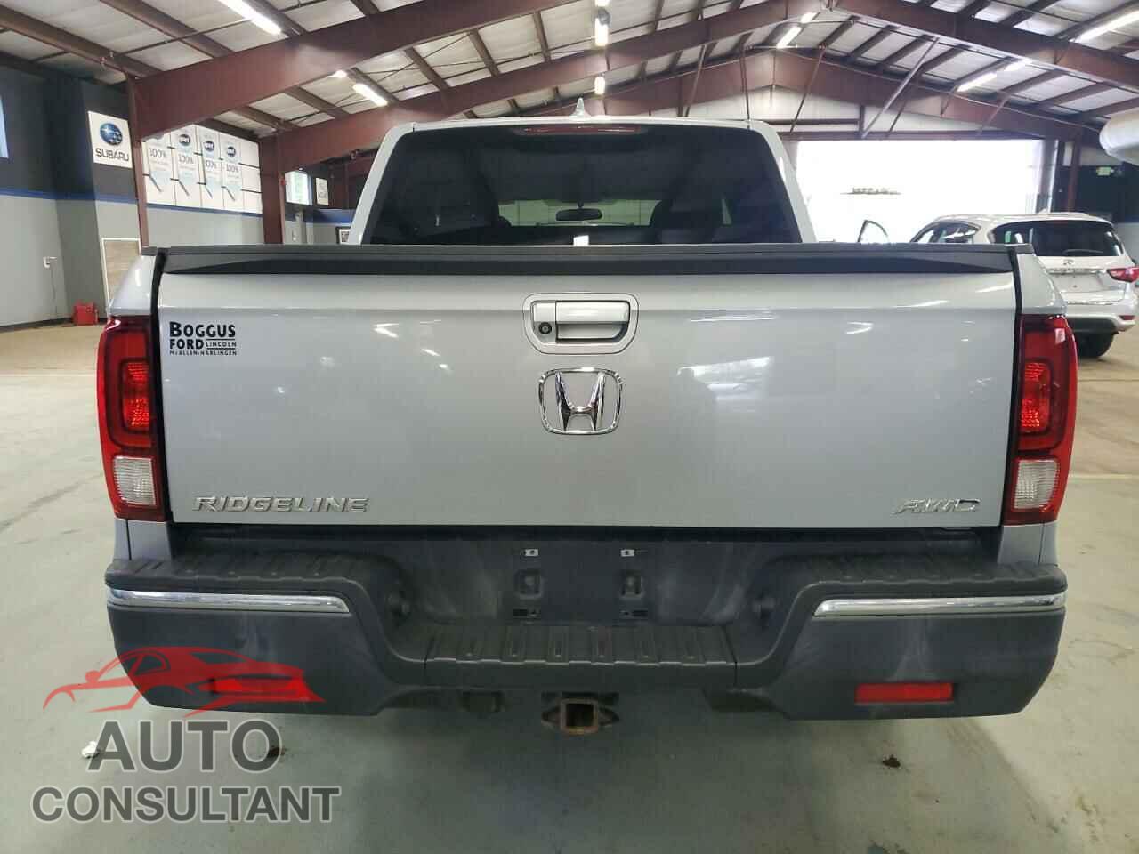 HONDA RIDGELINE 2017 - 5FPYK3F55HB006401