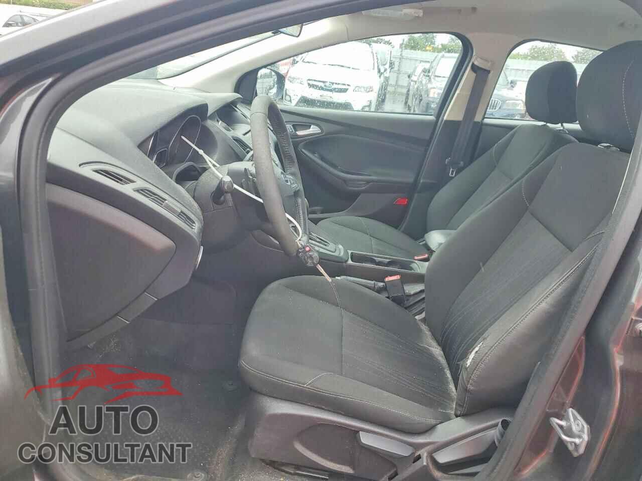 FORD FOCUS 2016 - 1FADP3F28GL301752