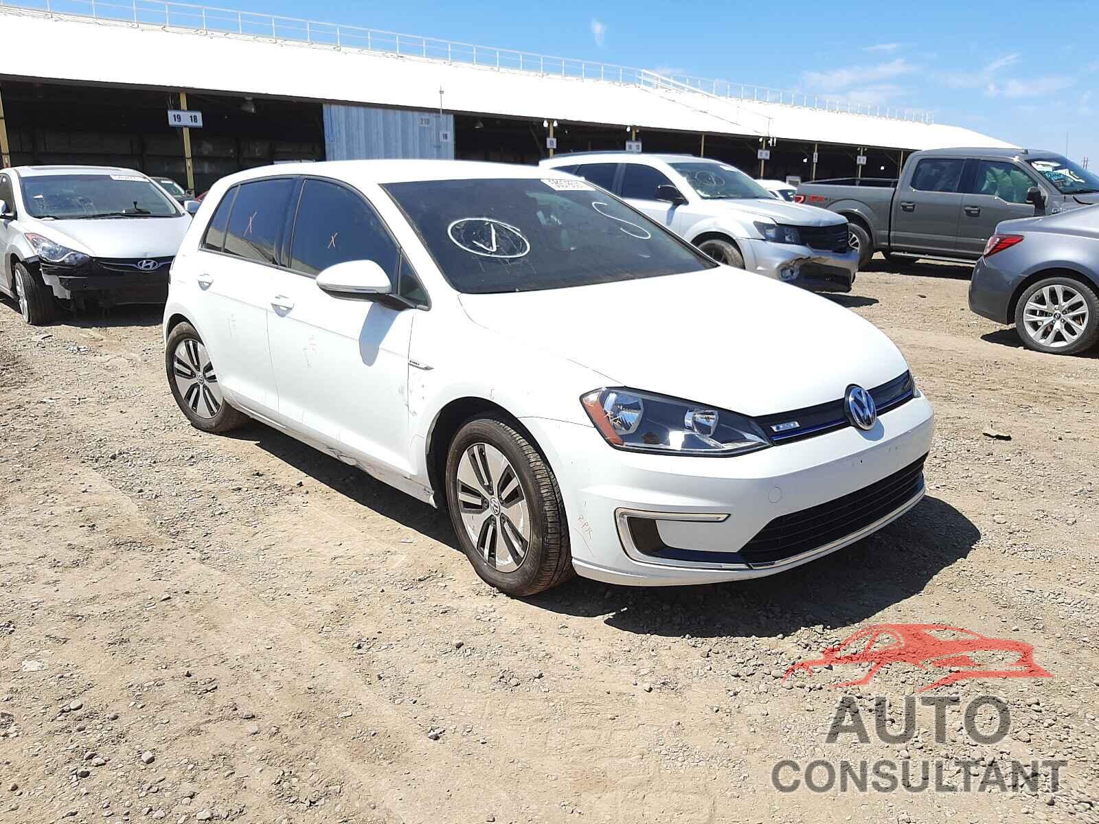 VOLKSWAGEN GOLF 2016 - WVWKP7AU5GW913150