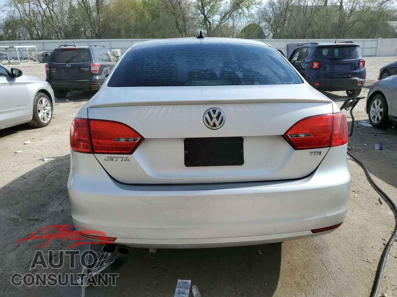 VOLKSWAGEN JETTA 2012 - 3VWLL7AJ4CM404759