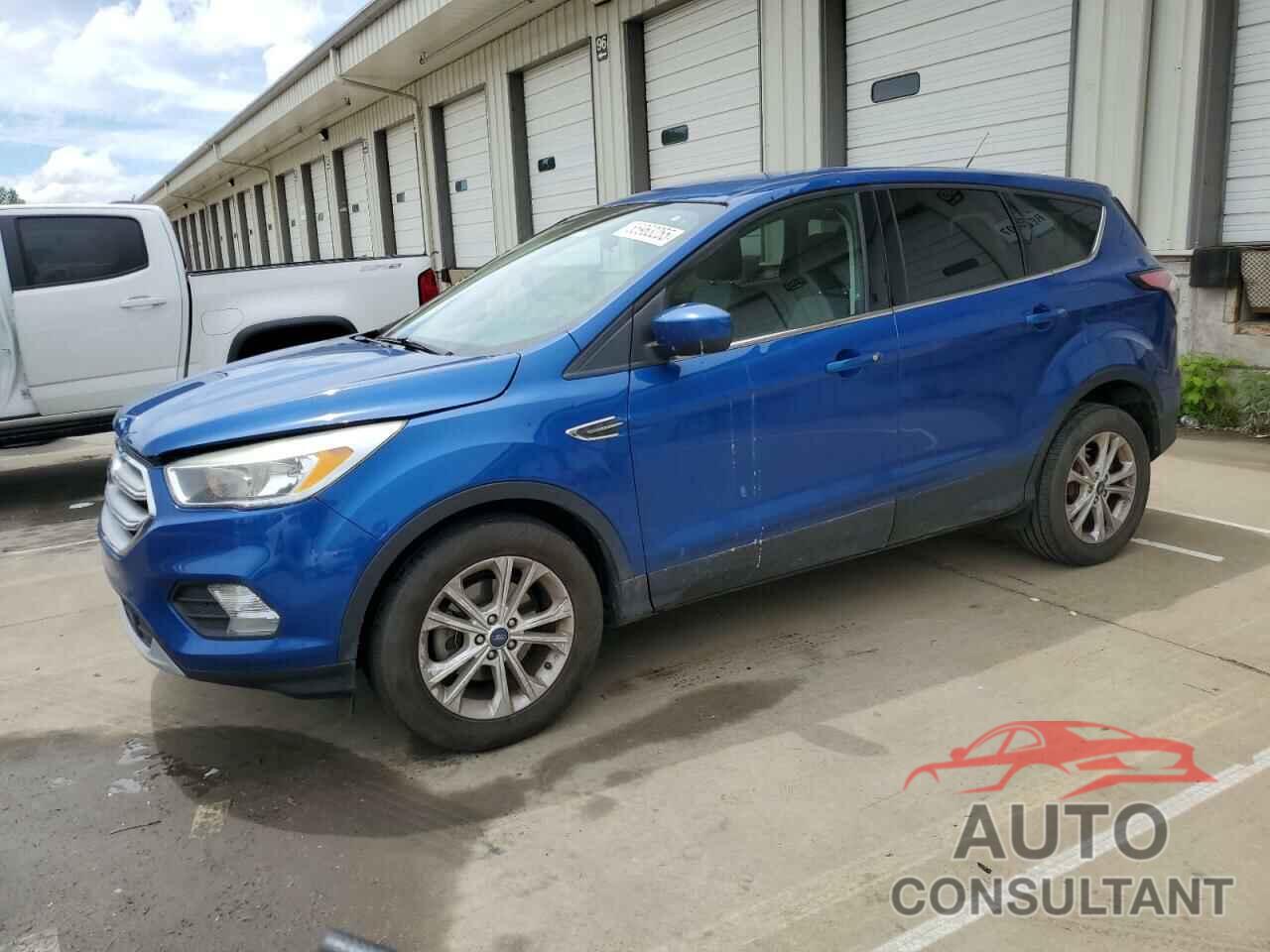 FORD ESCAPE 2017 - 1FMCU0GD4HUD08248