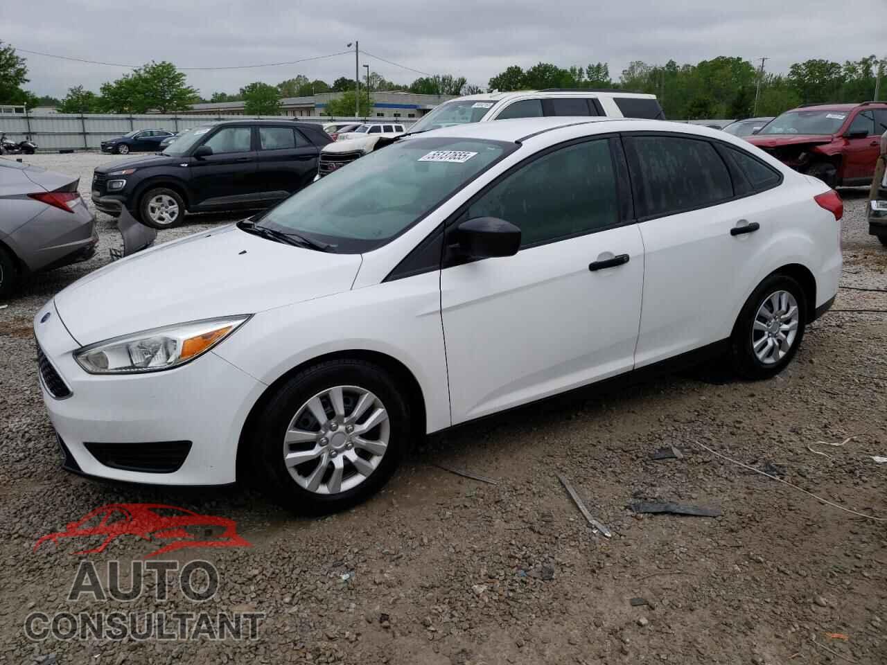 FORD FOCUS 2015 - 1FADP3E28FL304456