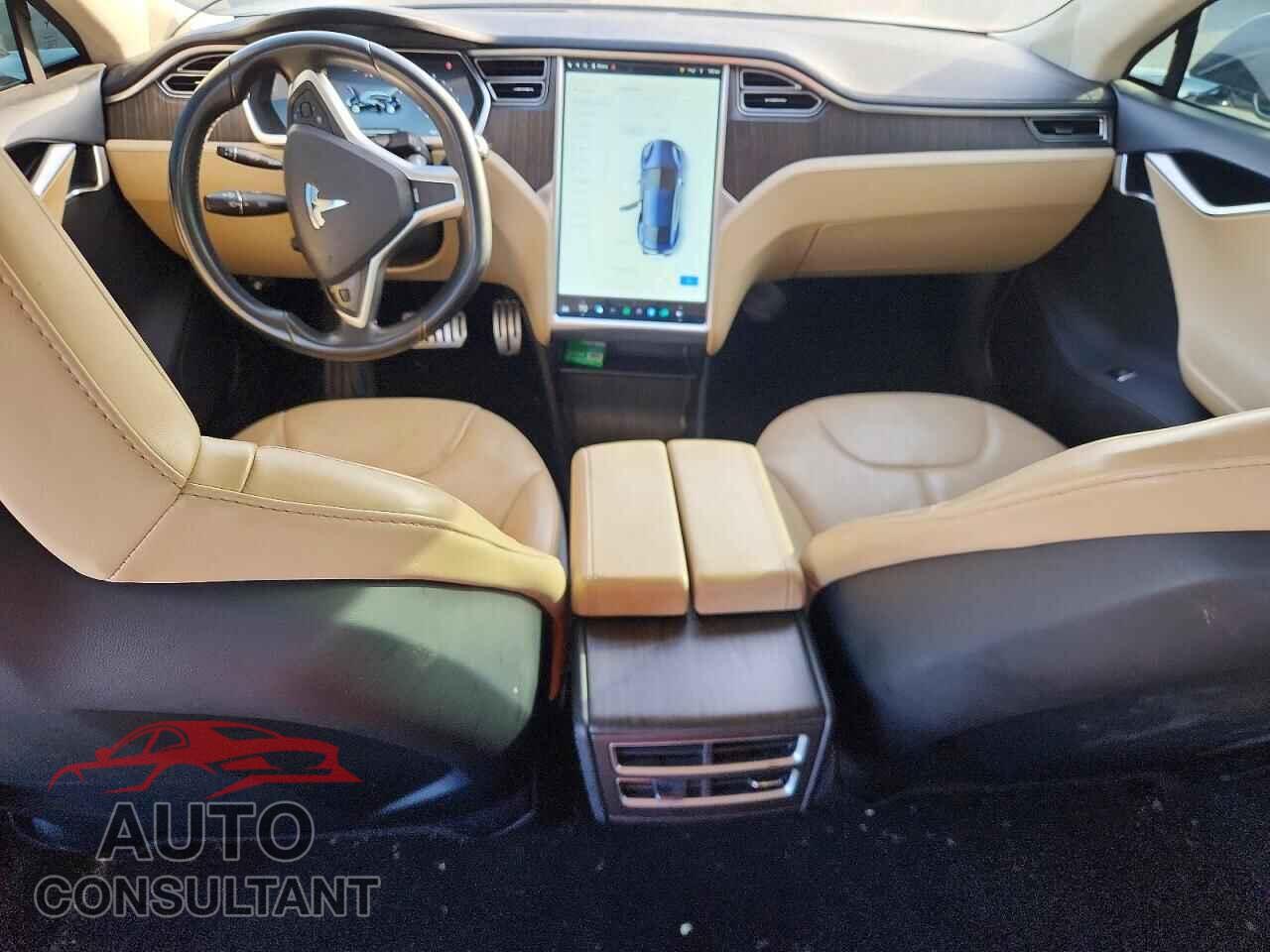 TESLA MODEL S 2013 - 5YJSA1DP2DFP27697