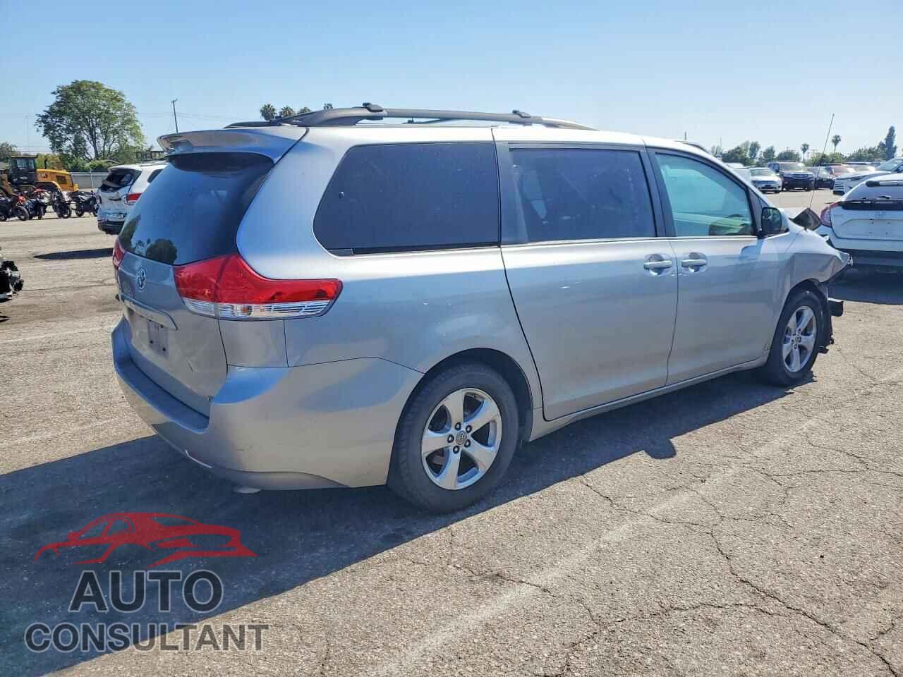 TOYOTA SIENNA 2012 - 5TDKK3DC4CS261013