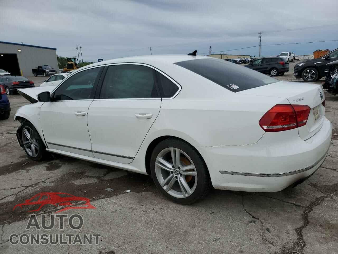 VOLKSWAGEN PASSAT 2015 - 1VWCS7A37FC058684