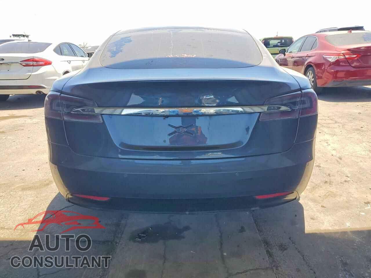TESLA MODEL S 2018 - 5YJSA1E29JF276136