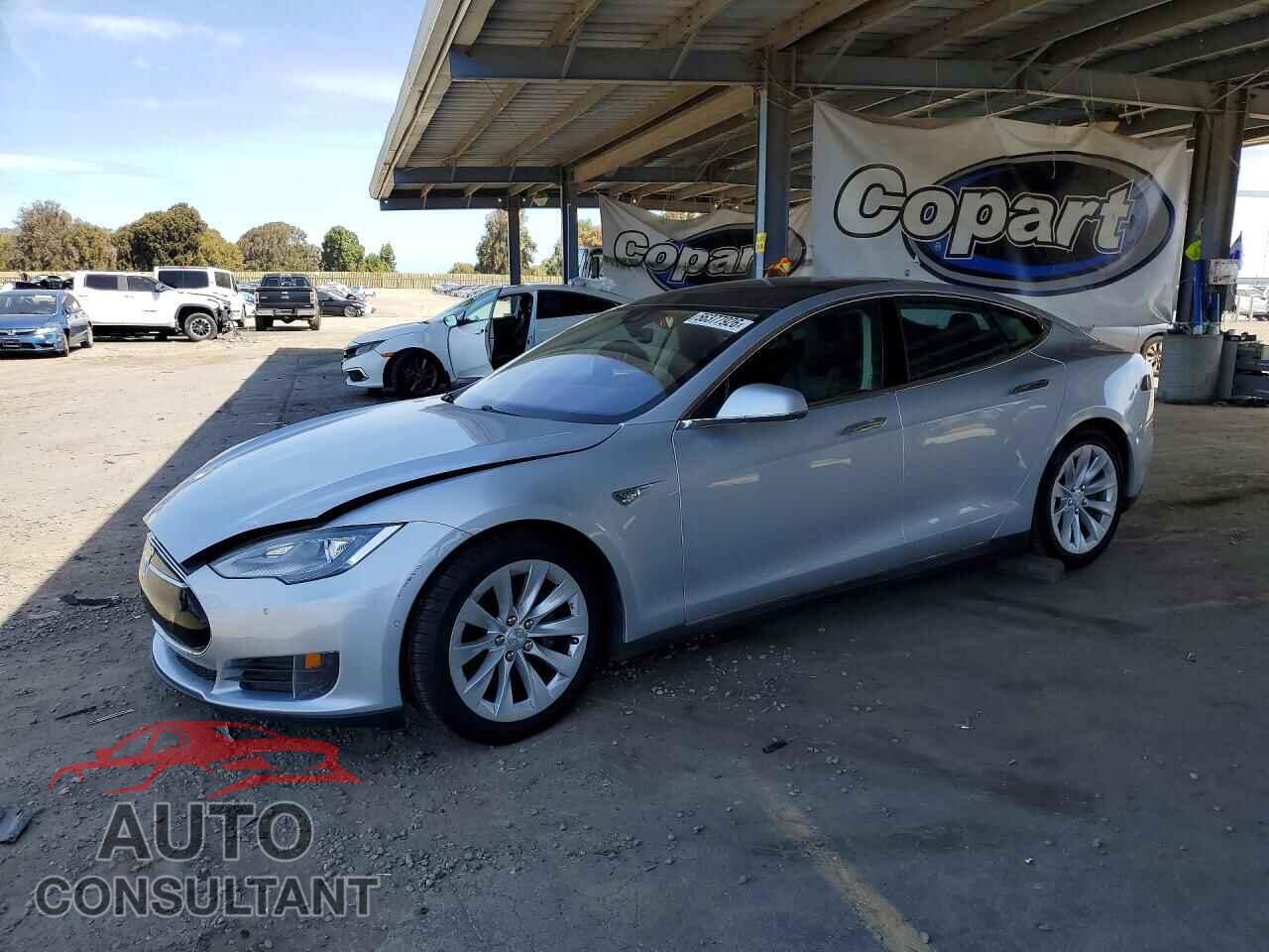 TESLA MODEL S 2015 - 5YJSA1E16FF116097