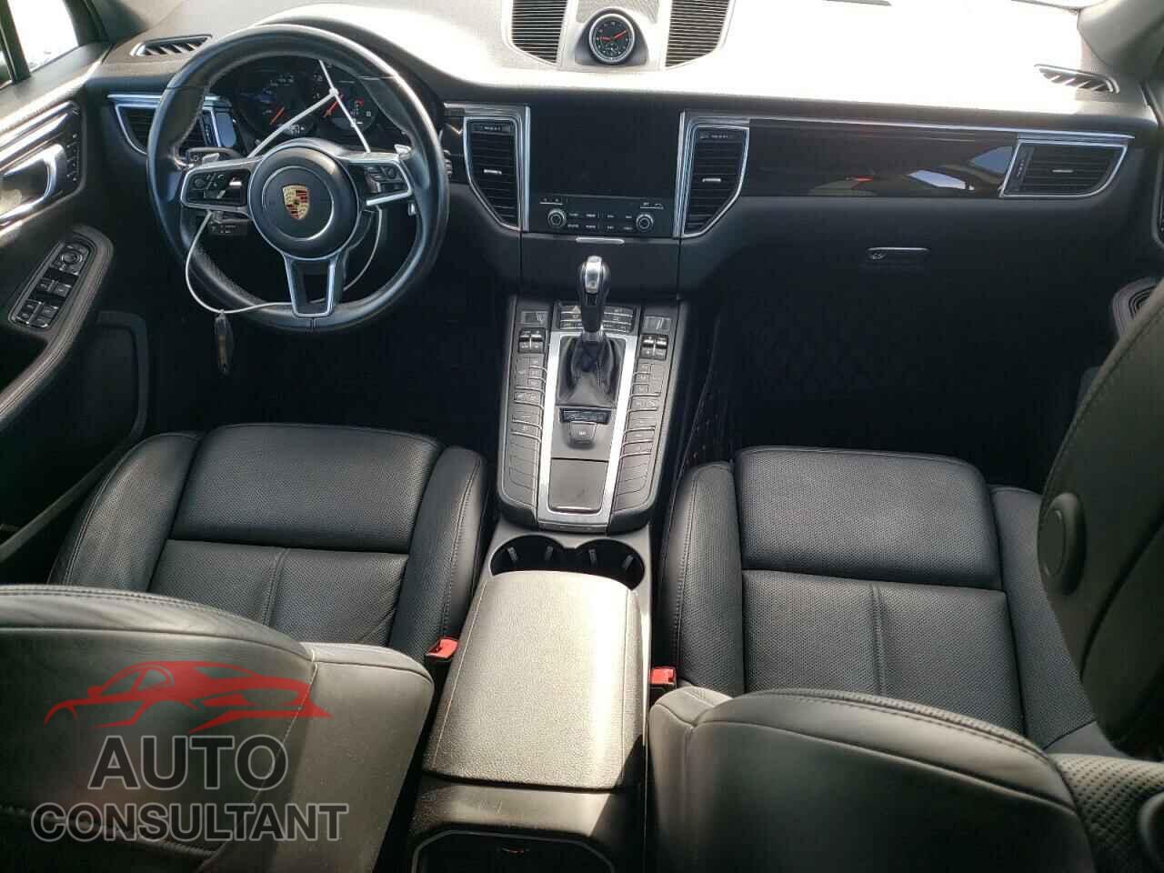 PORSCHE MACAN 2017 - WP1AA2A51HLB83473
