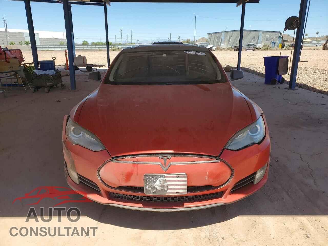 TESLA MODEL S 2013 - 5YJSA1DN9DFP18915