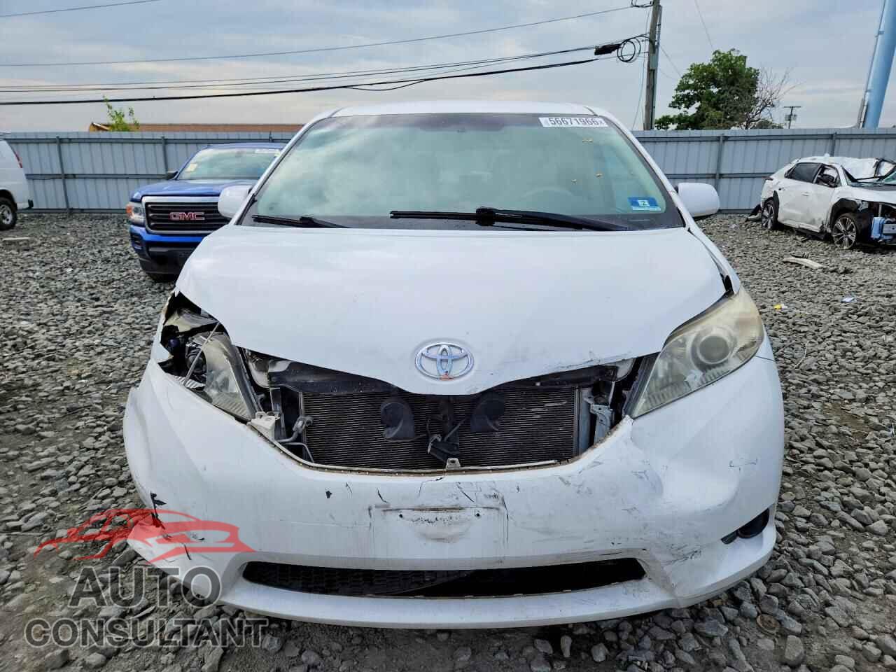 TOYOTA SIENNA 2011 - 5TDKK3DC2BS170952