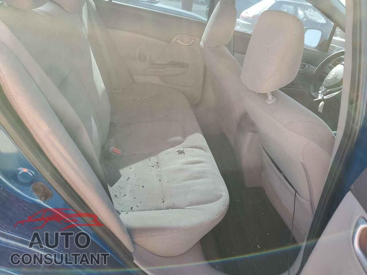 HONDA CIVIC 2012 - 2HGFB2F52CH581604