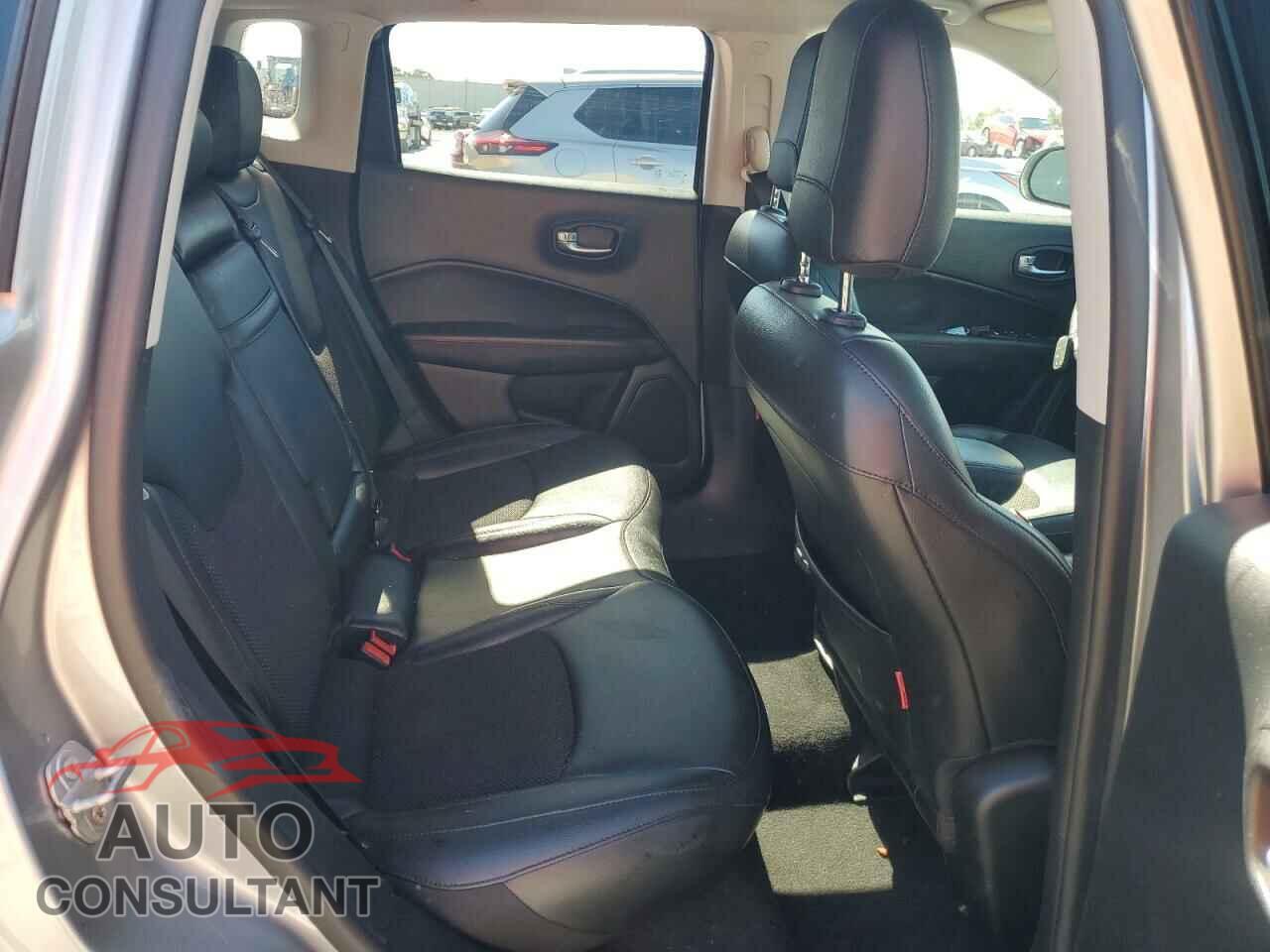 JEEP COMPASS 2019 - 3C4NJDDB2KT628752