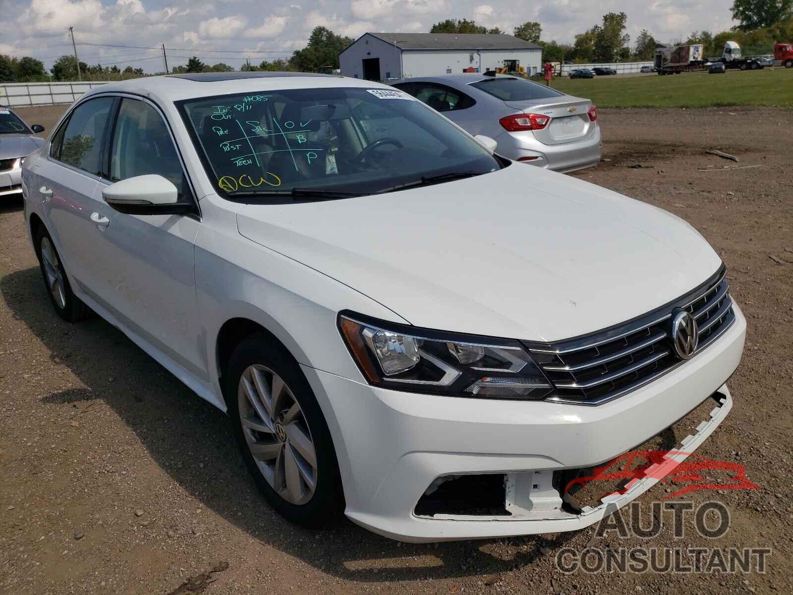 VOLKSWAGEN PASSAT 2018 - 1VWBA7A37JC014661